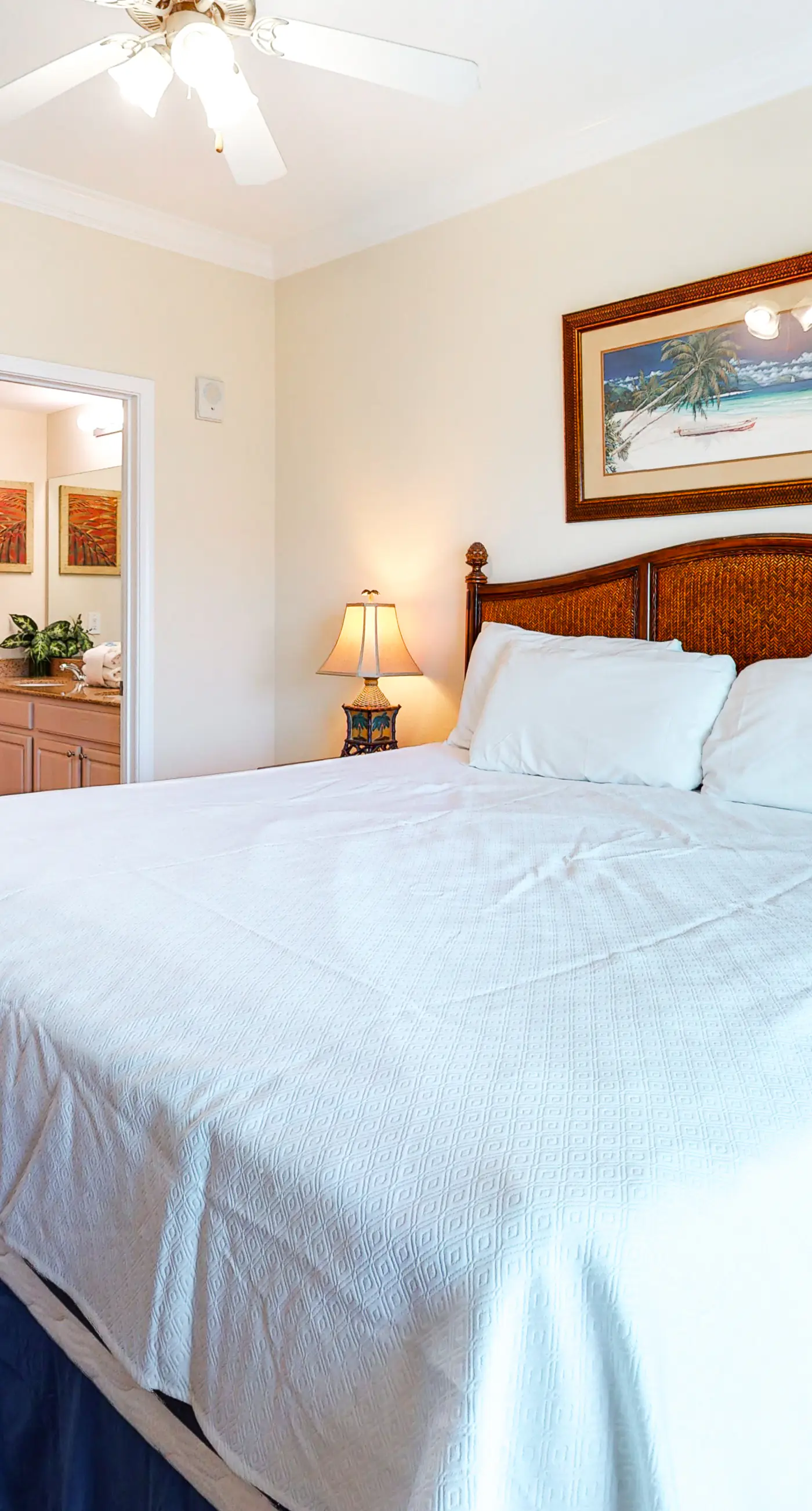 Gulf-view condo with pool, hot tub, lazy river & balcony