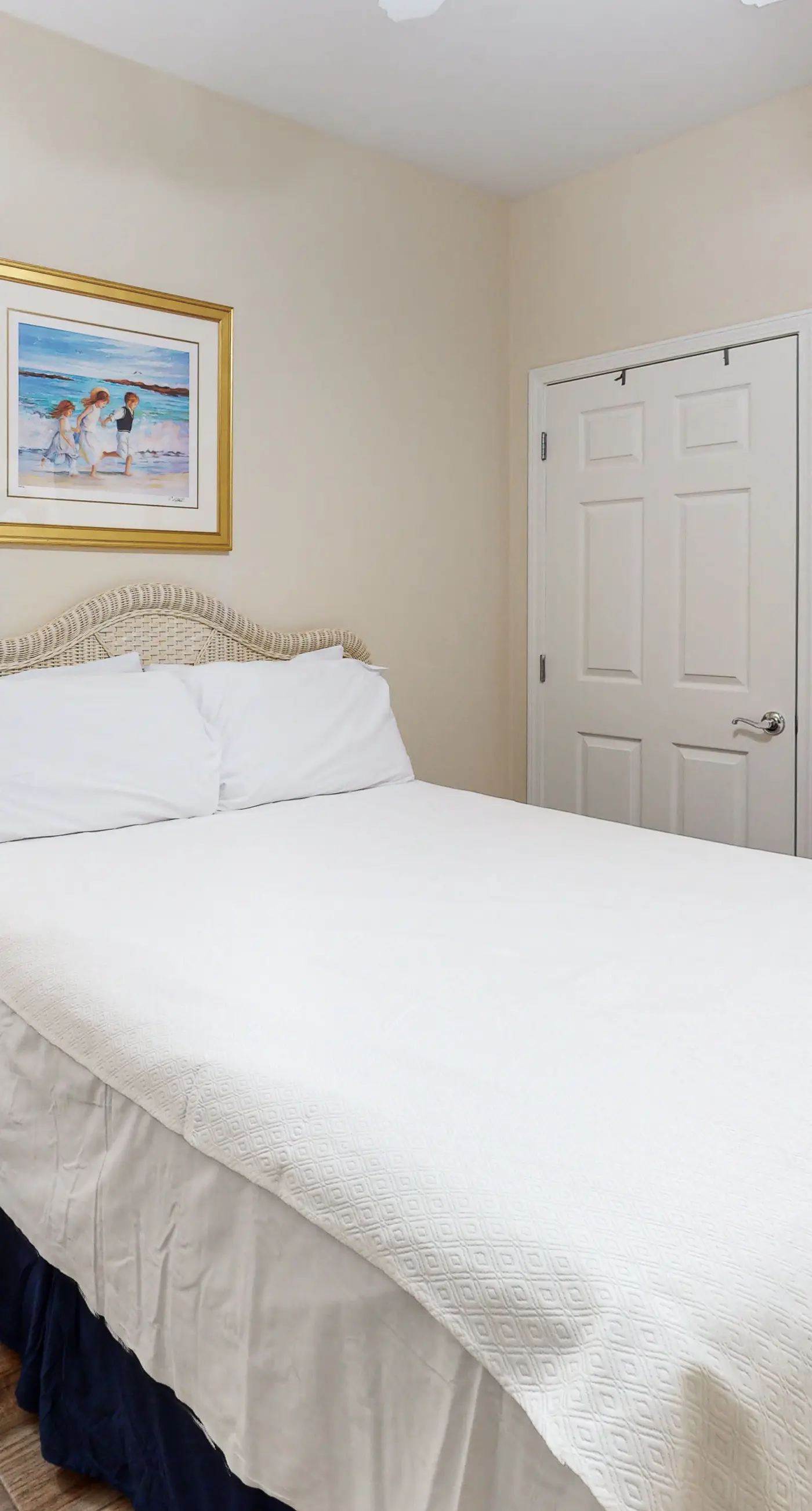 Gulf-view condo with pool, hot tub, lazy river & balcony