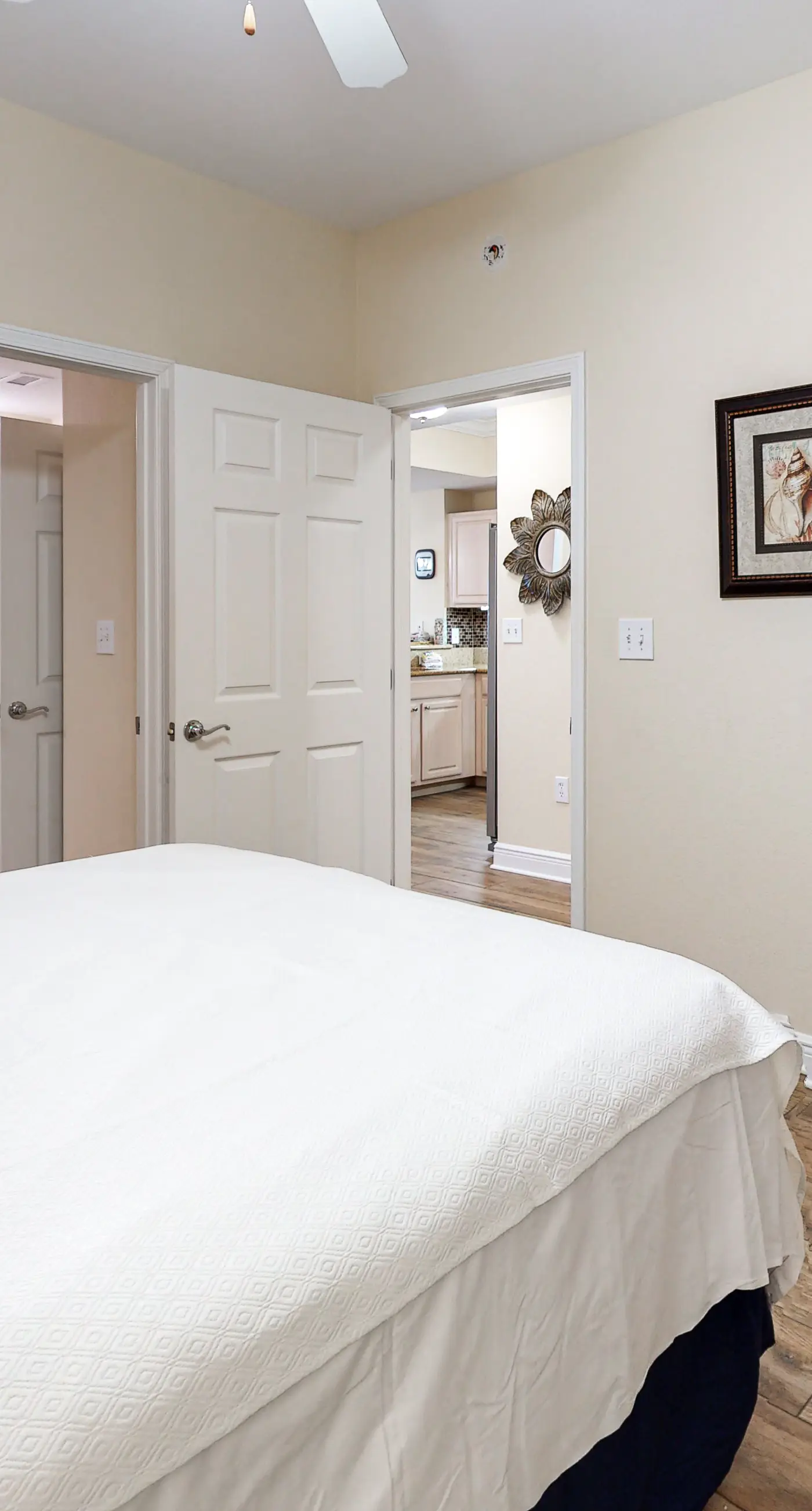 Gulf-view condo with pool, hot tub, lazy river & balcony