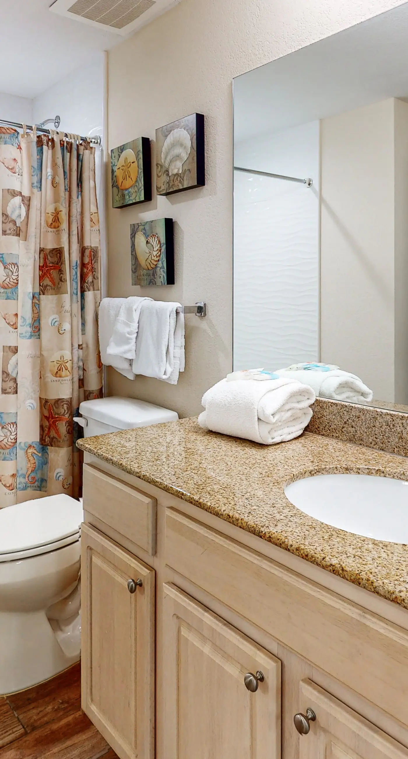 Gulf-view condo with pool, hot tub, lazy river & balcony