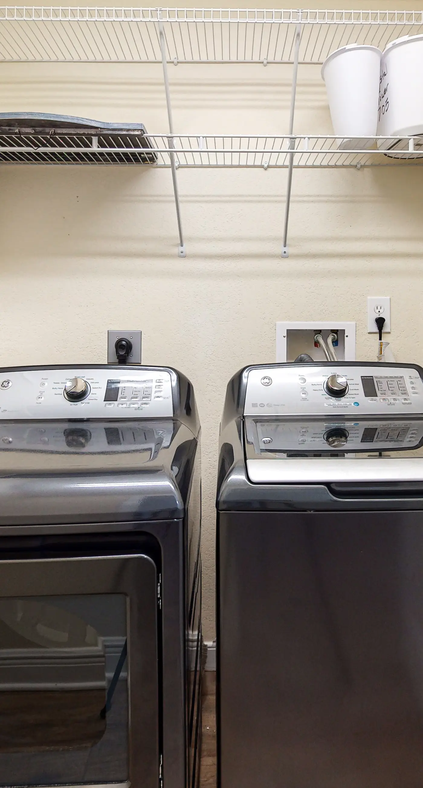 Gulf-view condo with pool, hot tub, lazy river & balcony