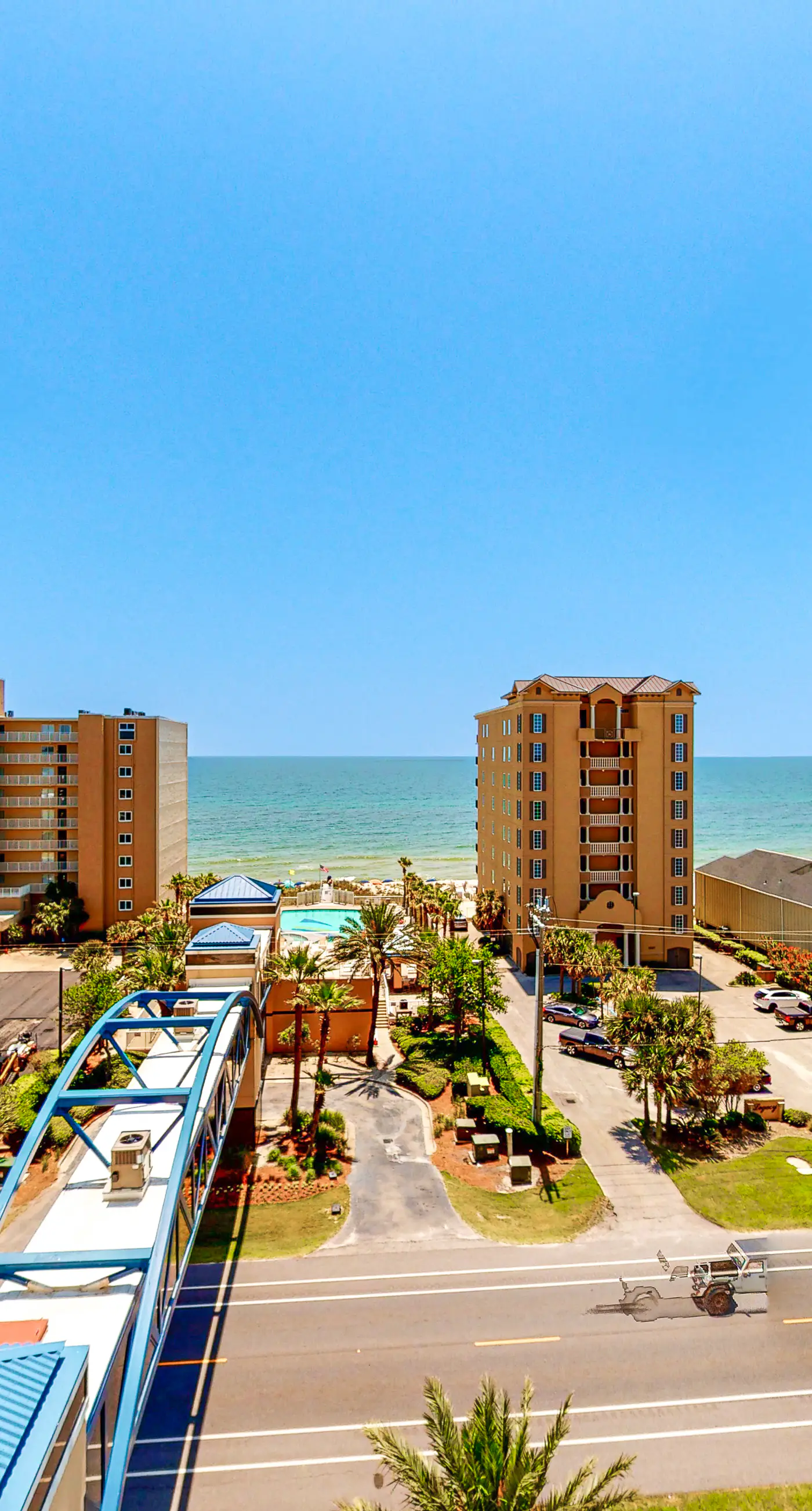 Gulf-view condo with pool, hot tub, lazy river & balcony