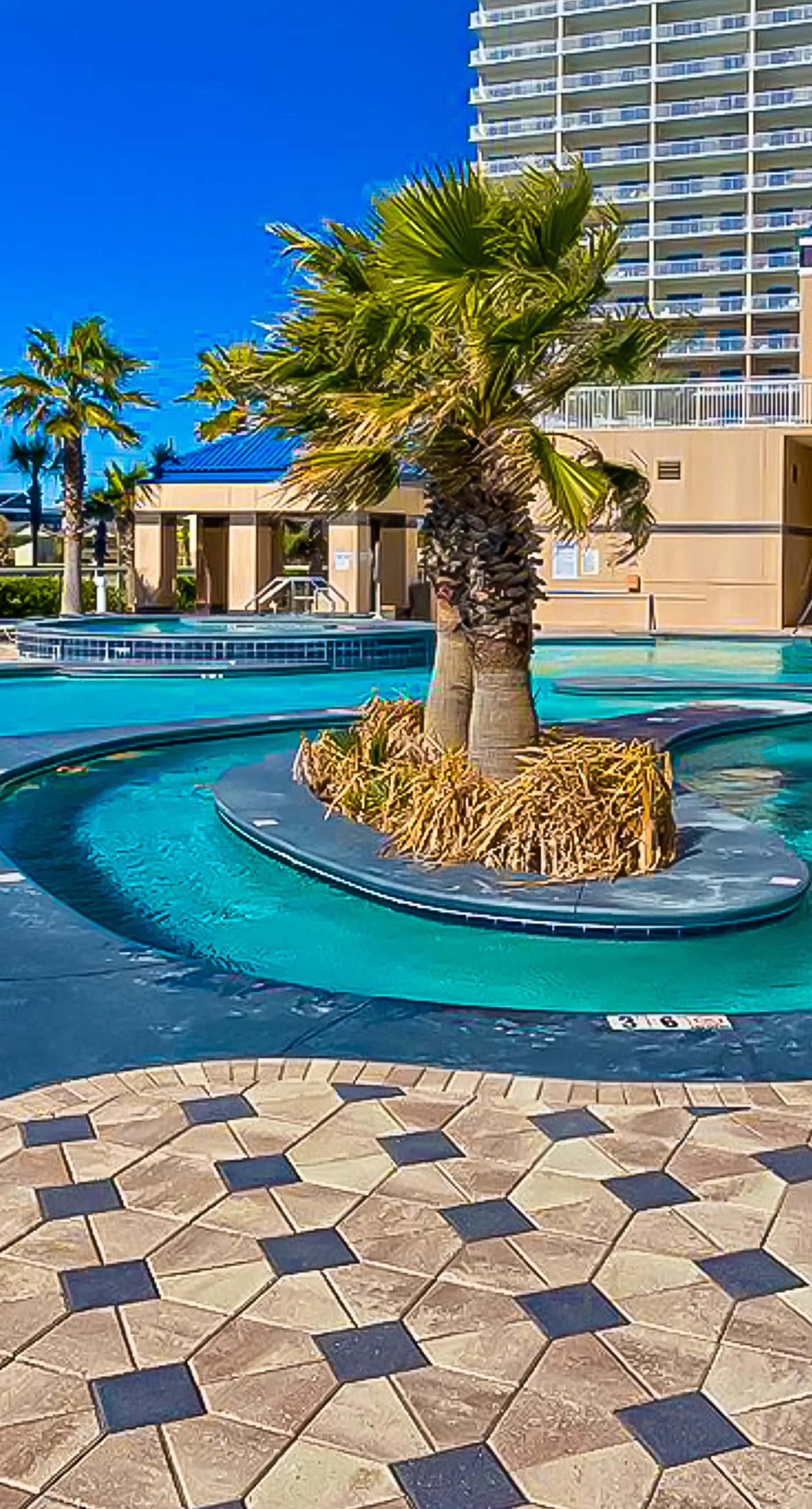 Gulf-view condo with pool, hot tub, lazy river & balcony