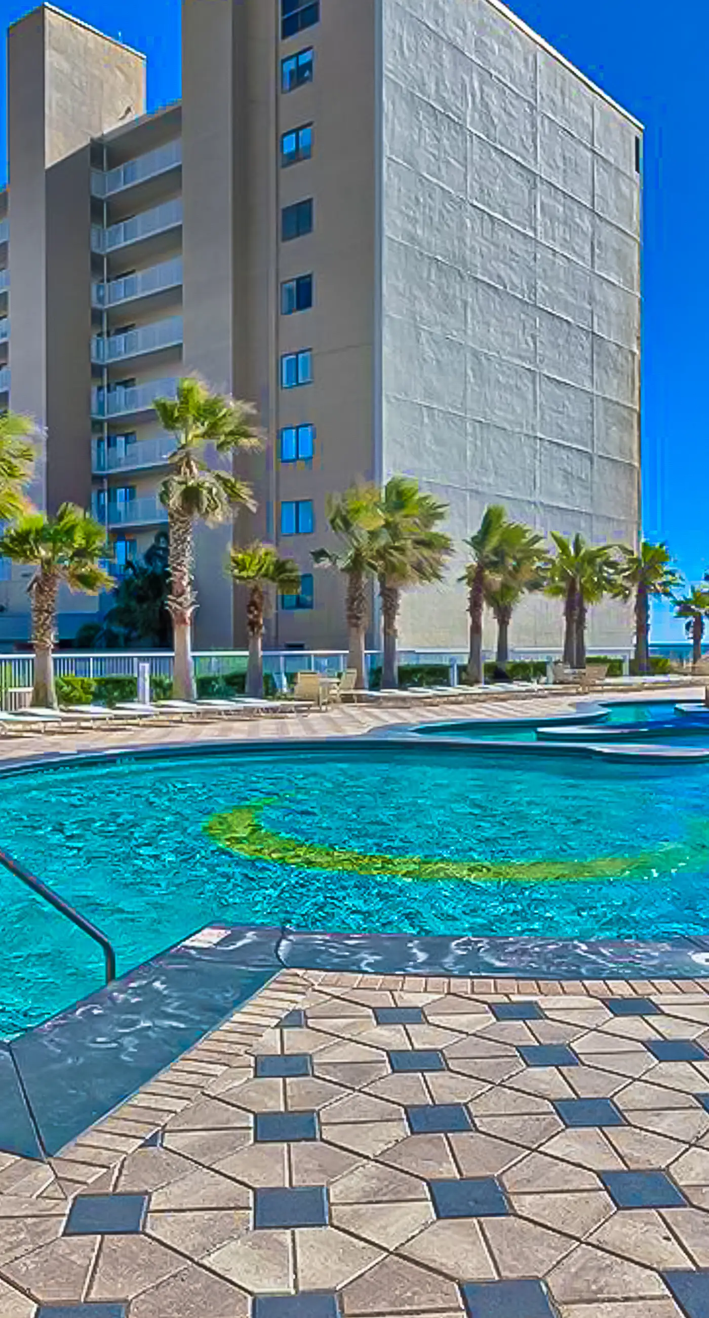 Gulf-view condo with pool, hot tub, lazy river & balcony