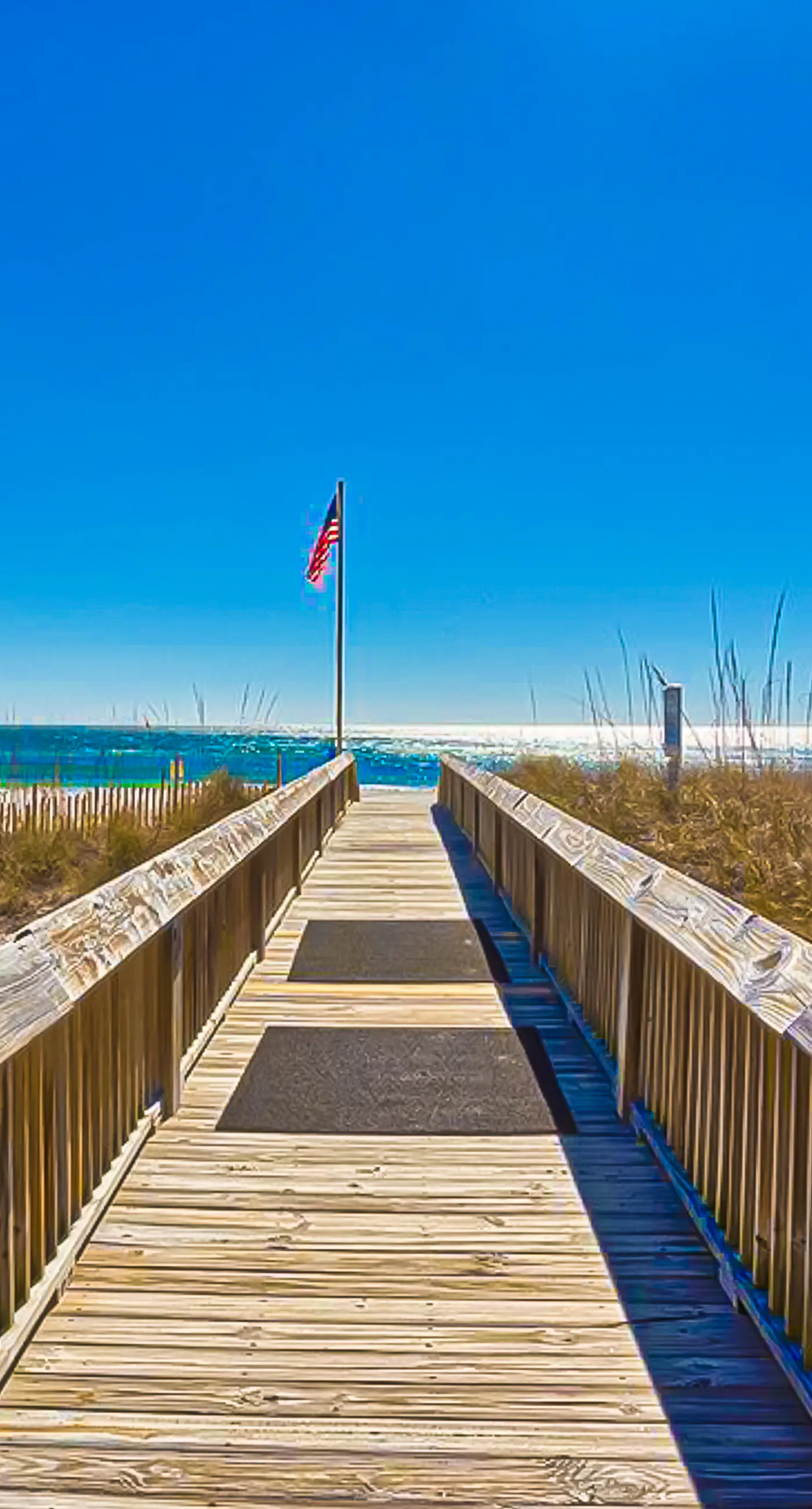 Gulf-view condo with pool, hot tub, lazy river & balcony