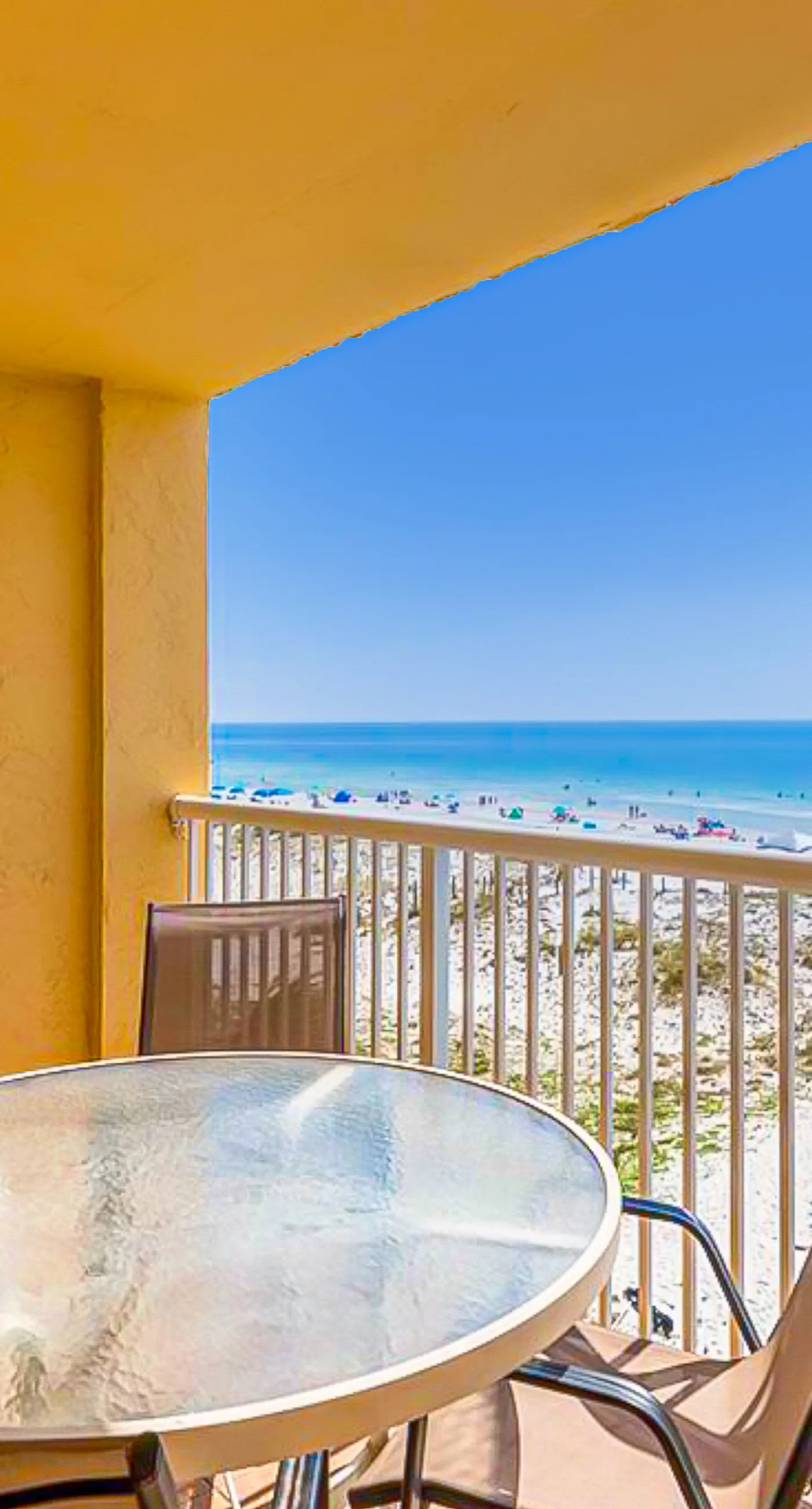 12th-floor beachfront condo with private balcony, AC, hot tub, pool, sauna