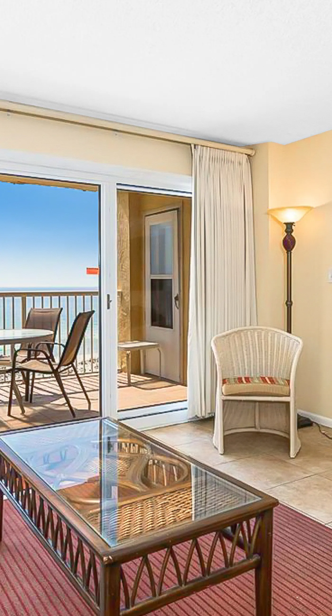 12th-floor beachfront condo with private balcony, AC, hot tub, pool, sauna