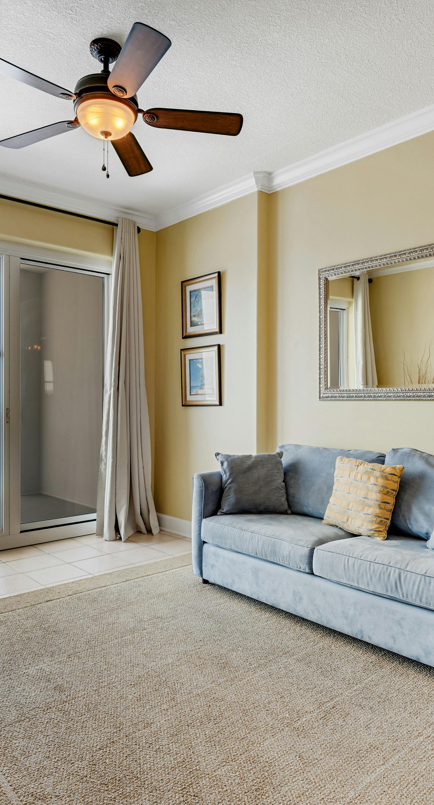 6th-floor condo with pool, central AC, free WiFi, balcony, & views