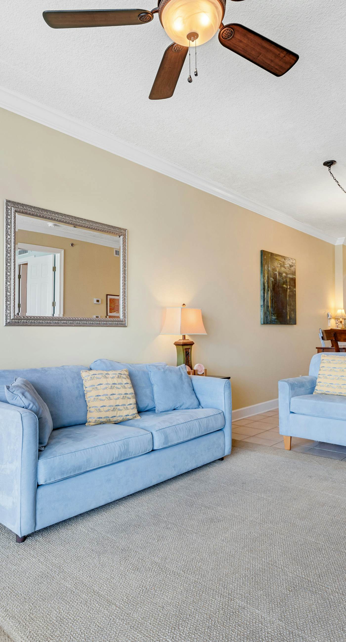 6th-floor condo with pool, central AC, free WiFi, balcony, & views