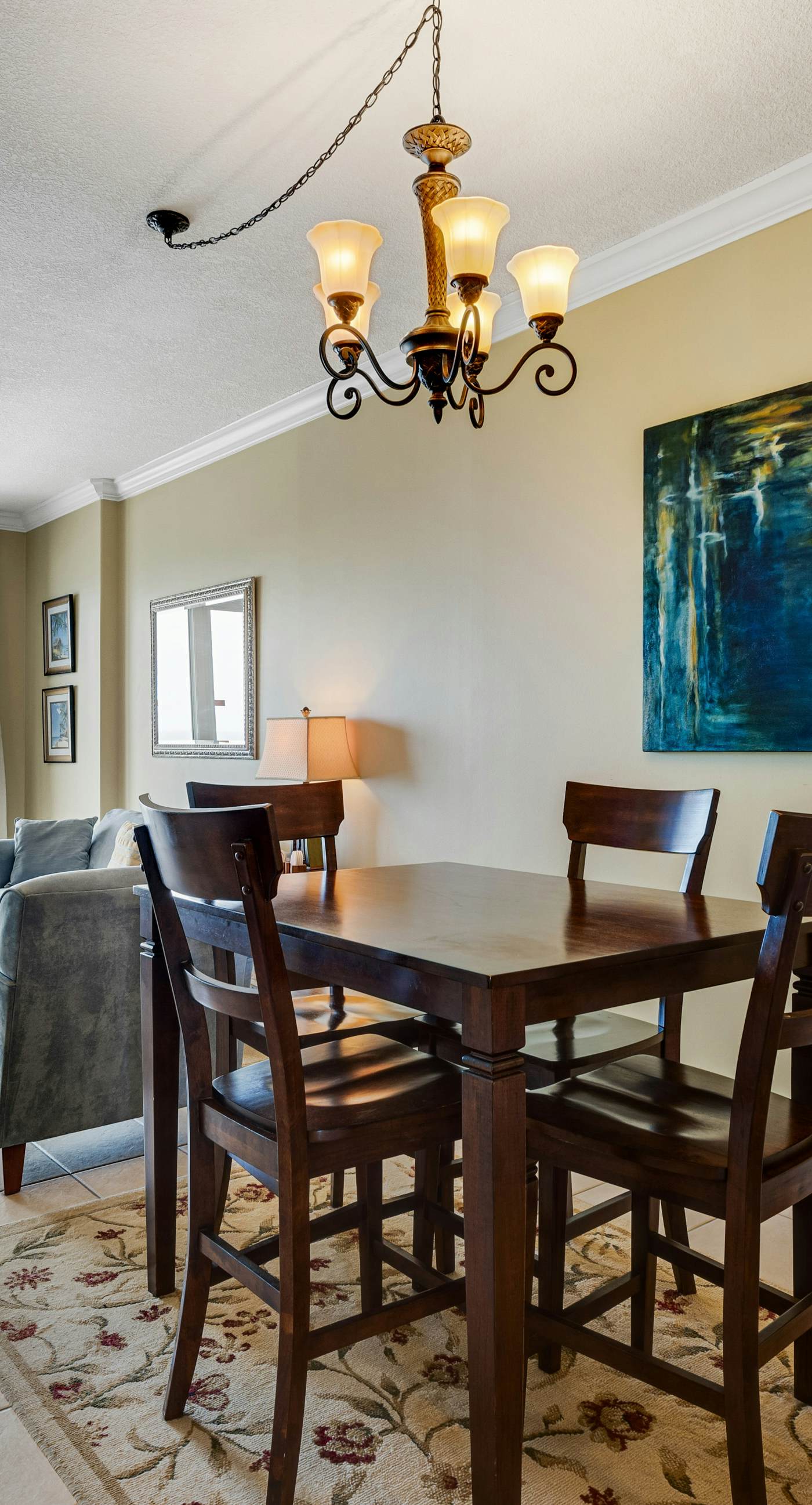 6th-floor condo with pool, central AC, free WiFi, balcony, & views