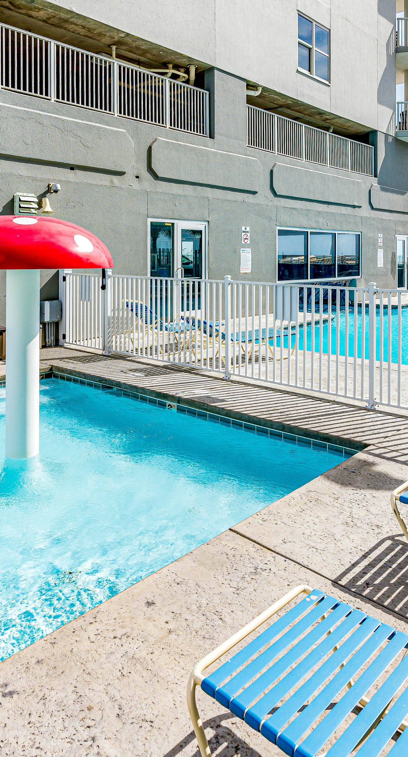 6th-floor condo with pool, central AC, free WiFi, balcony, & views