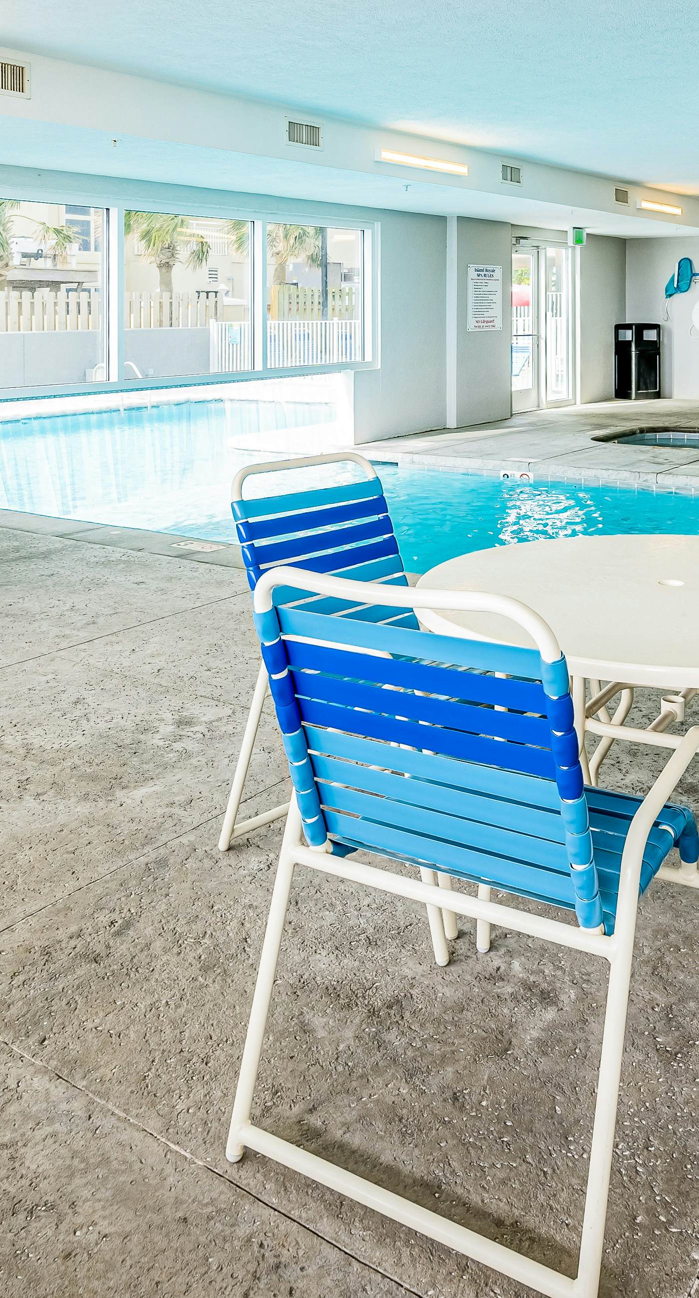 6th-floor condo with pool, central AC, free WiFi, balcony, & views