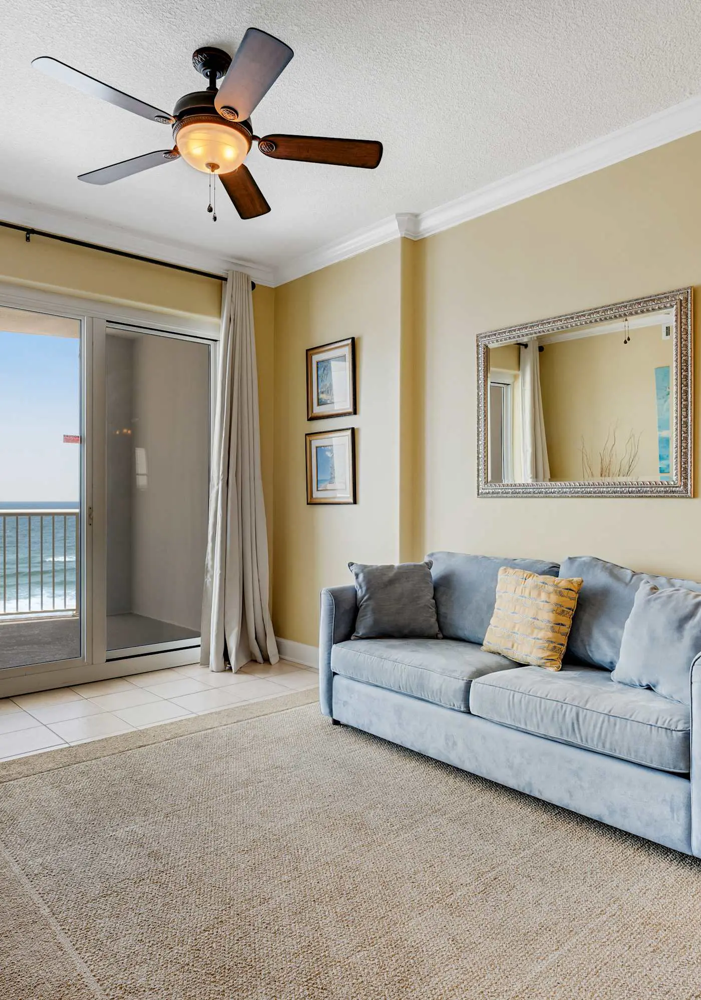 6th-floor condo with pool, central AC, free WiFi, balcony, & views