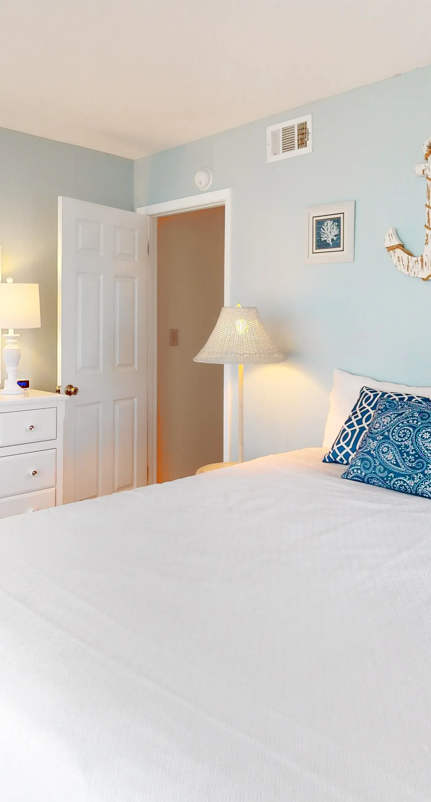 Convenient condo with balcony, beach views, pool, & central AC