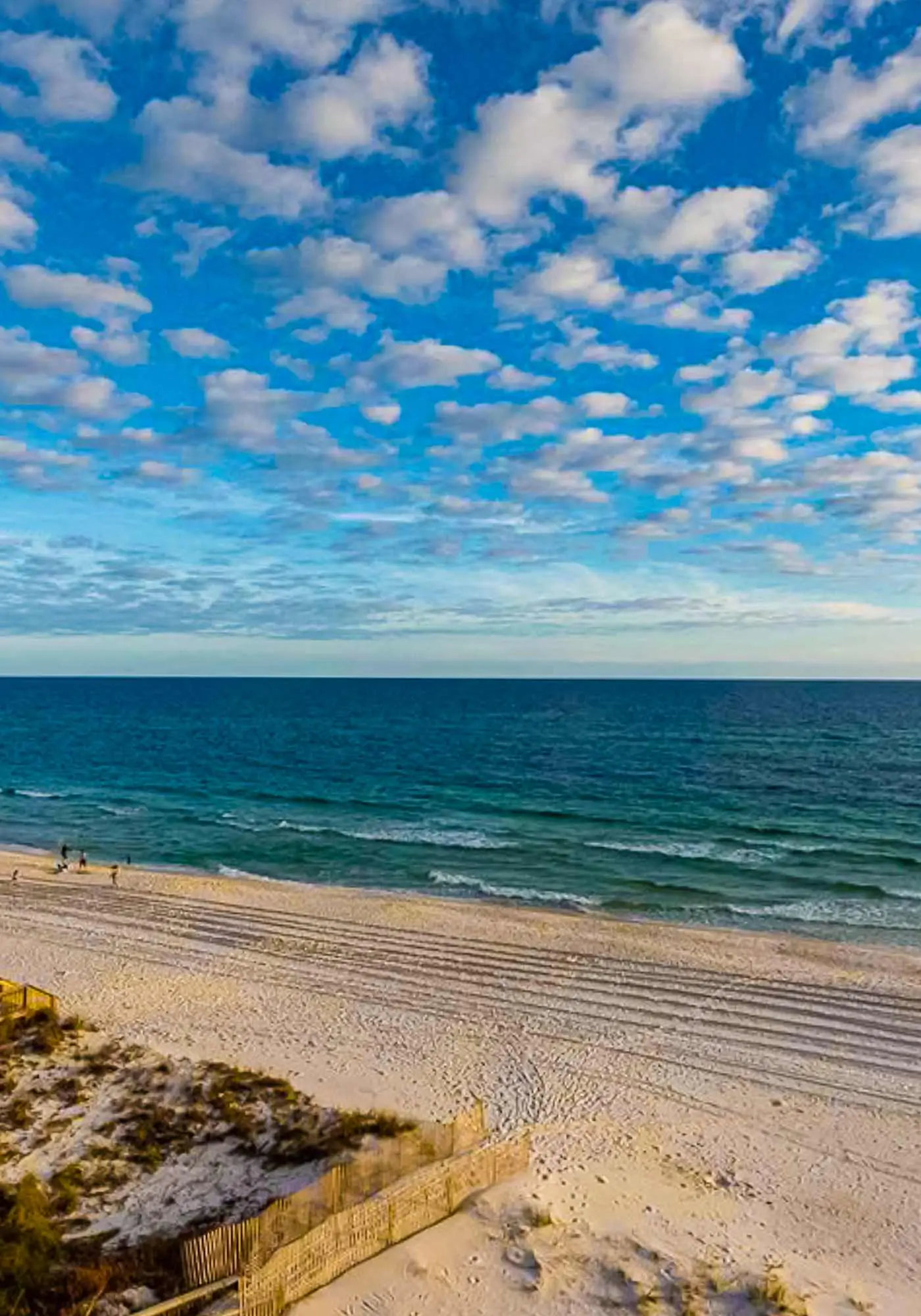 Gulf-Front Condo with Balcony, Beach Views, WiFi, AC & Shared Gulf-Facing Pool