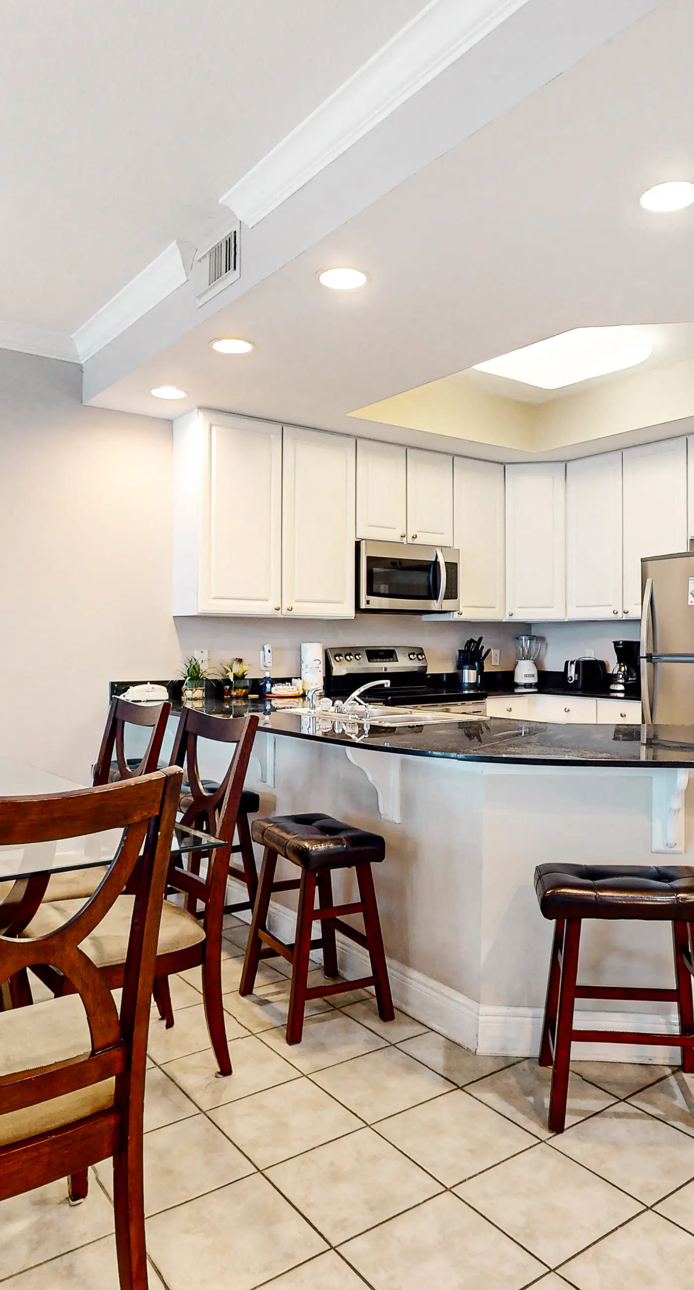 Gulf-front condo with pool, sauna, washer,dryer, & central AC