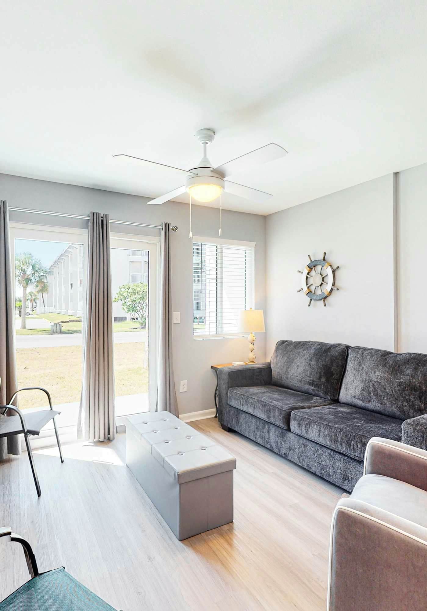 Plantation East retreat with pools, hot tub, & fitness center