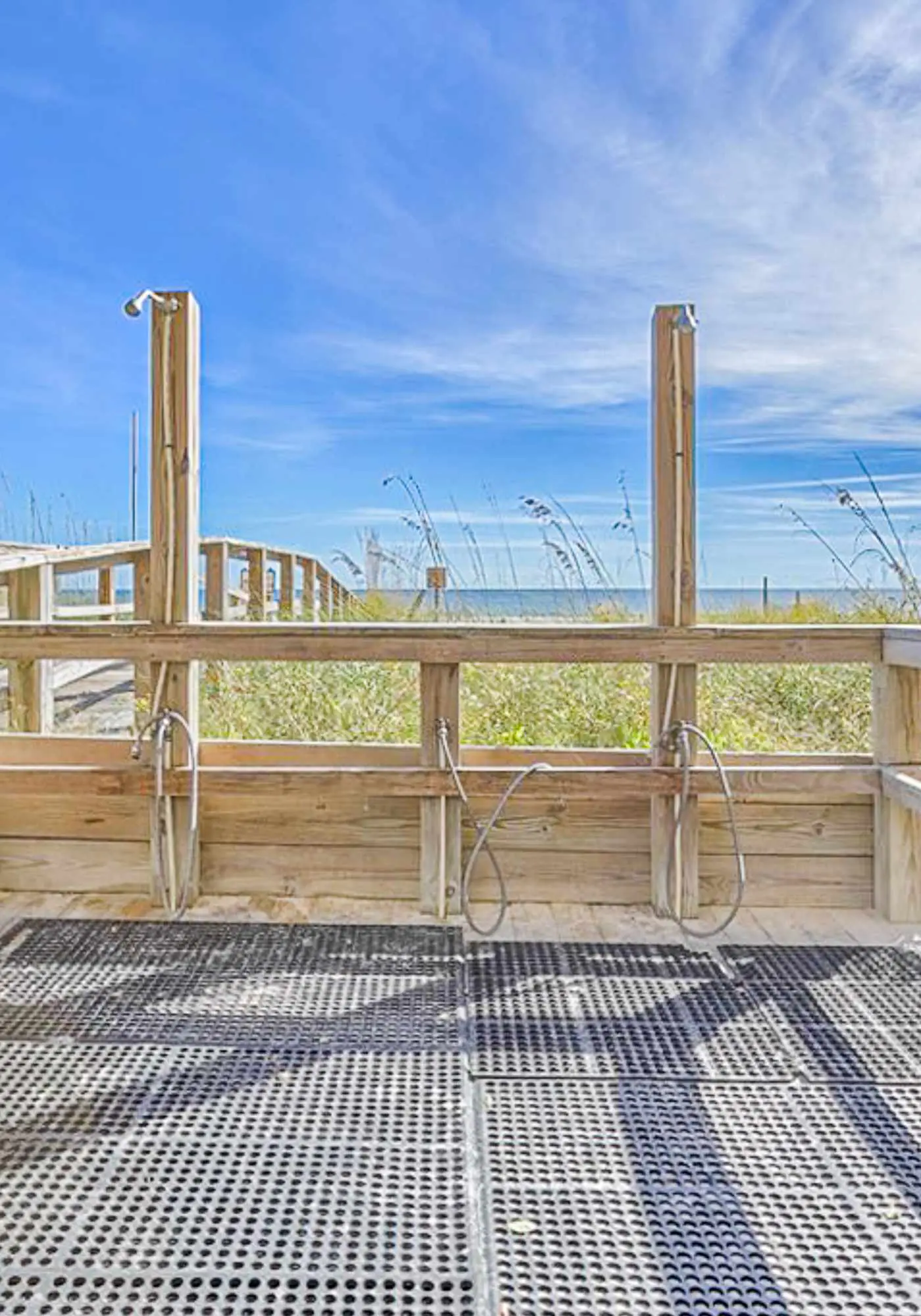 Waterfront home with a private deck, gas grill, WiFi, & central AC