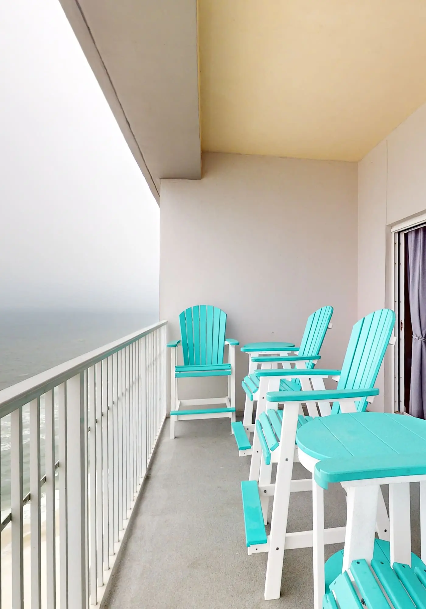 Waterfront home with a private deck, gas grill, WiFi, & central AC