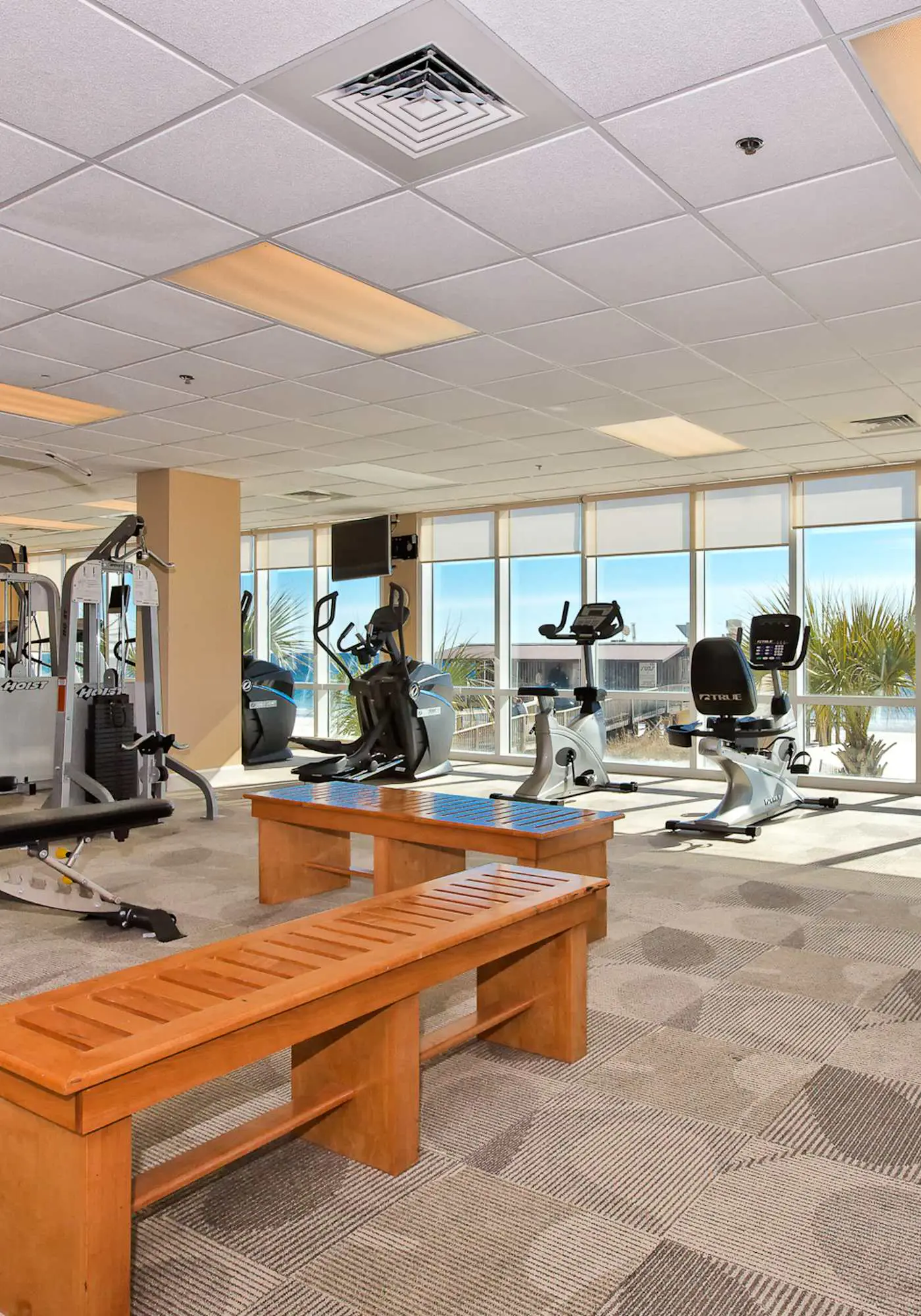 Waterfront home with a private deck, gas grill, WiFi, & central AC