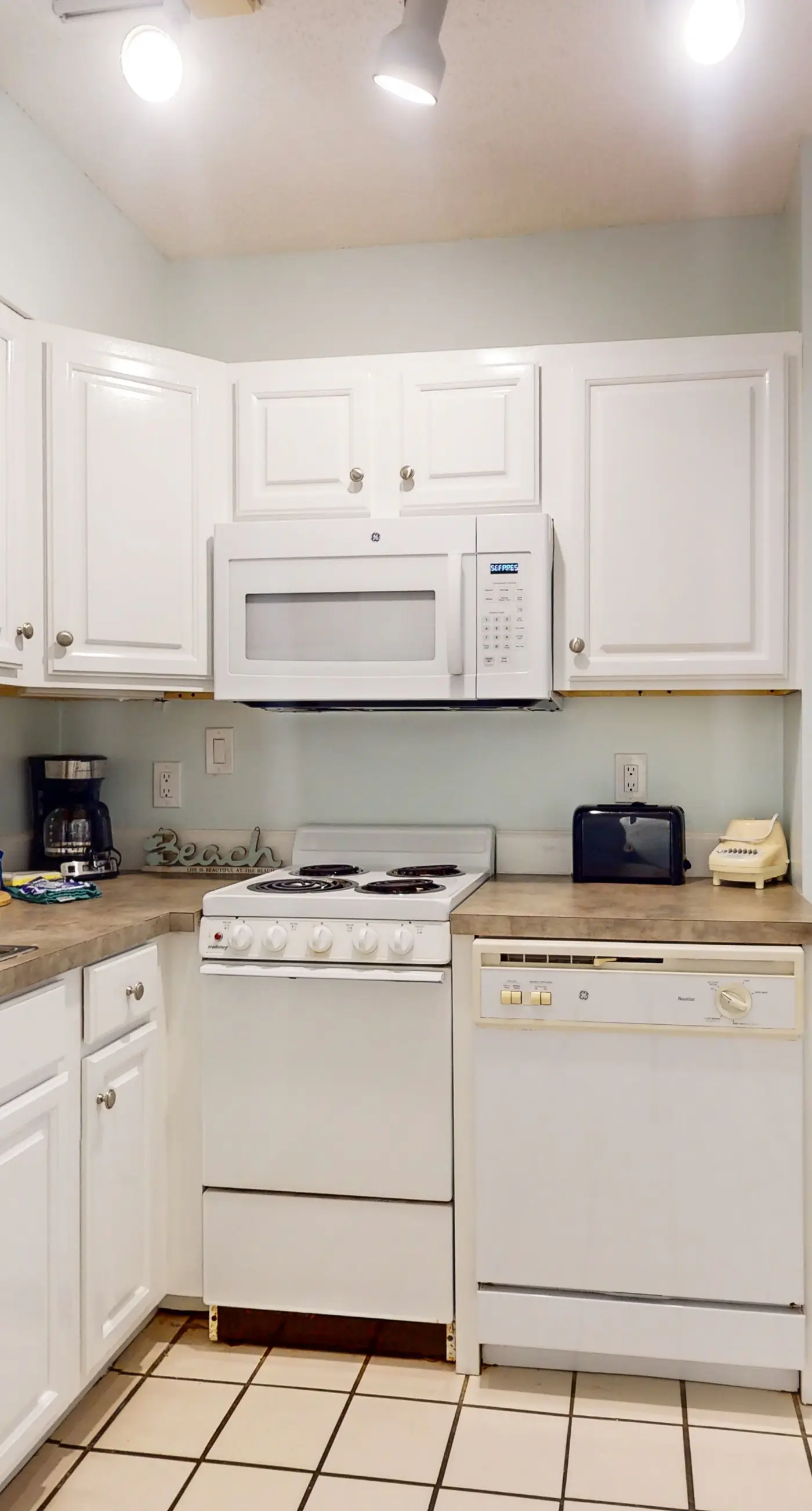 Waterfront retreat with Gulf views, pools