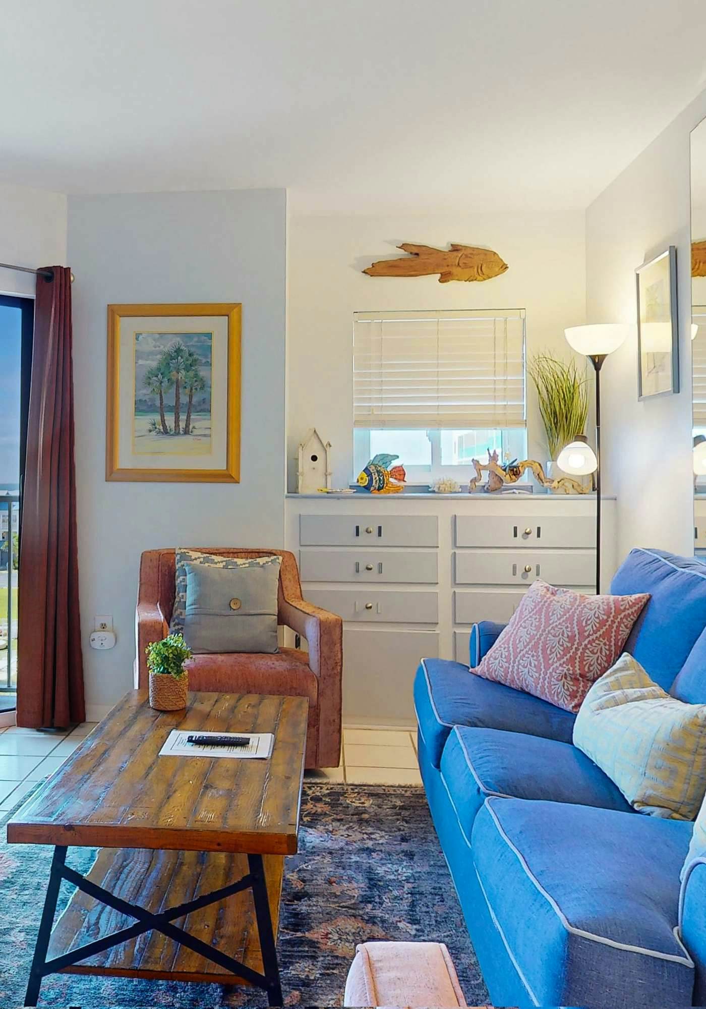 Fun waterfront retreat with pools - snowbird-friendly
