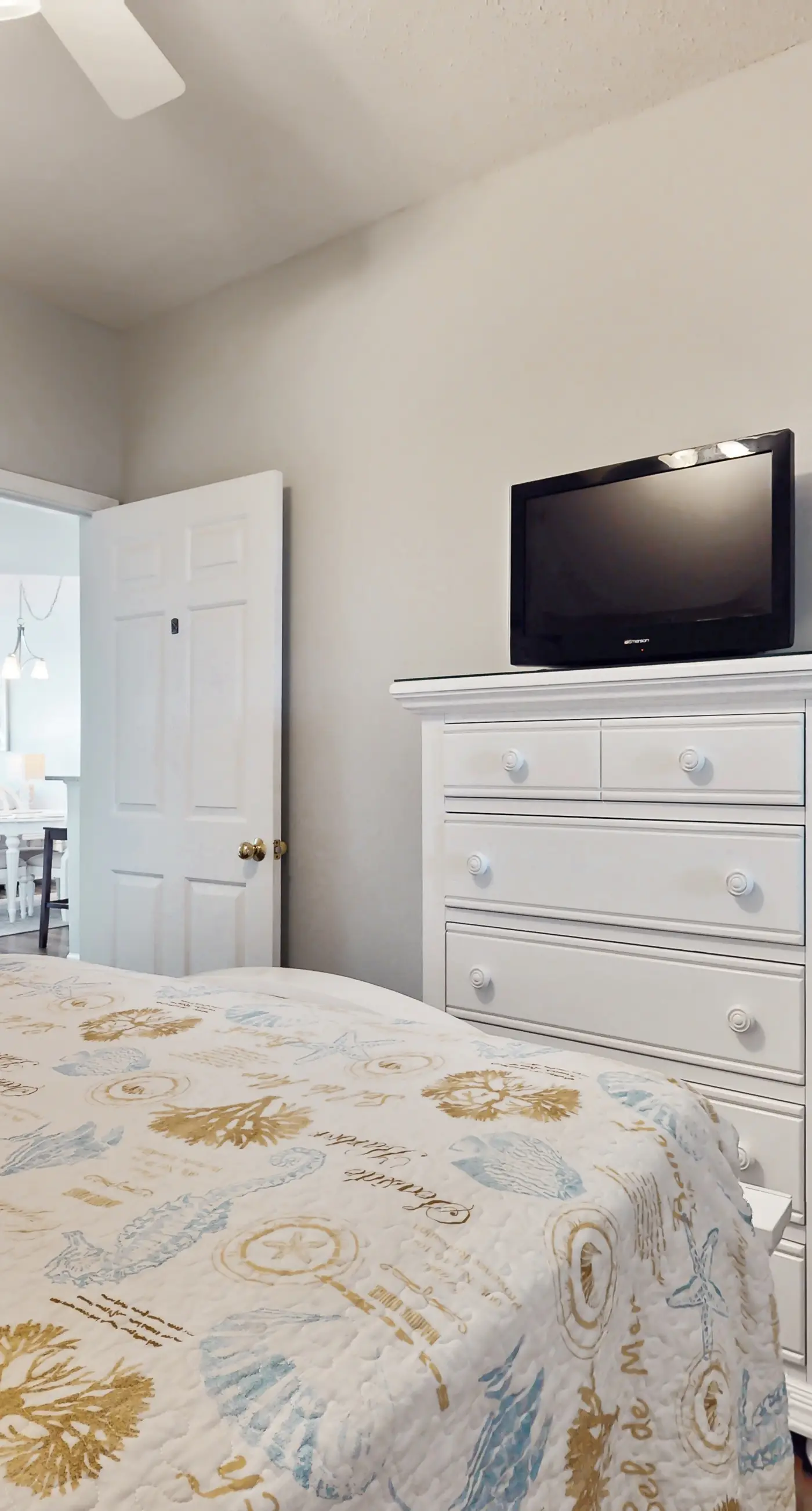 Gulf View Condo w Balcony & Resort Pool Tennis Sauna Gym