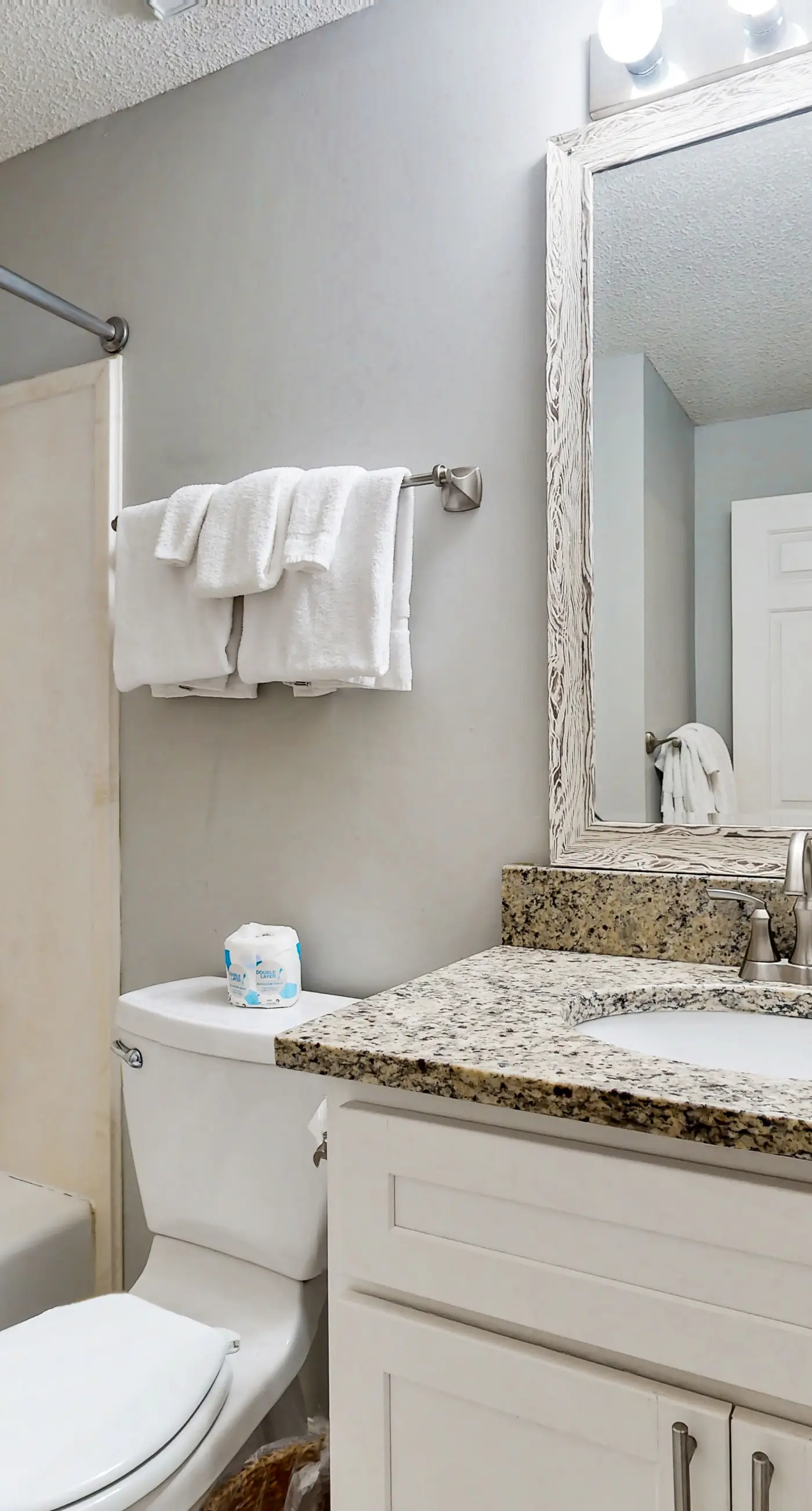 Gulf View Condo w Balcony & Resort Pool Tennis Sauna Gym