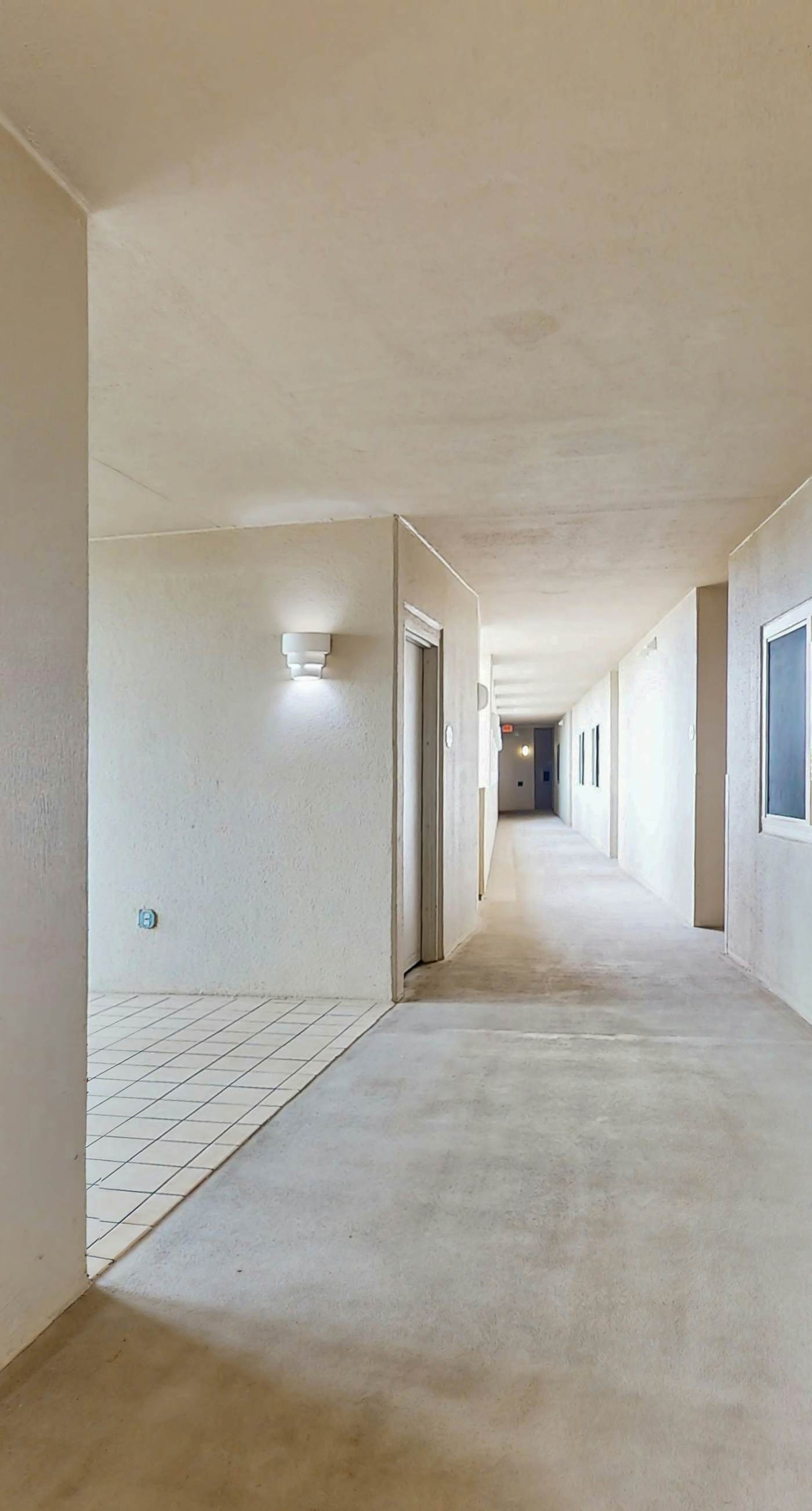 Gulf View Condo w Balcony & Resort Pool Tennis Sauna Gym