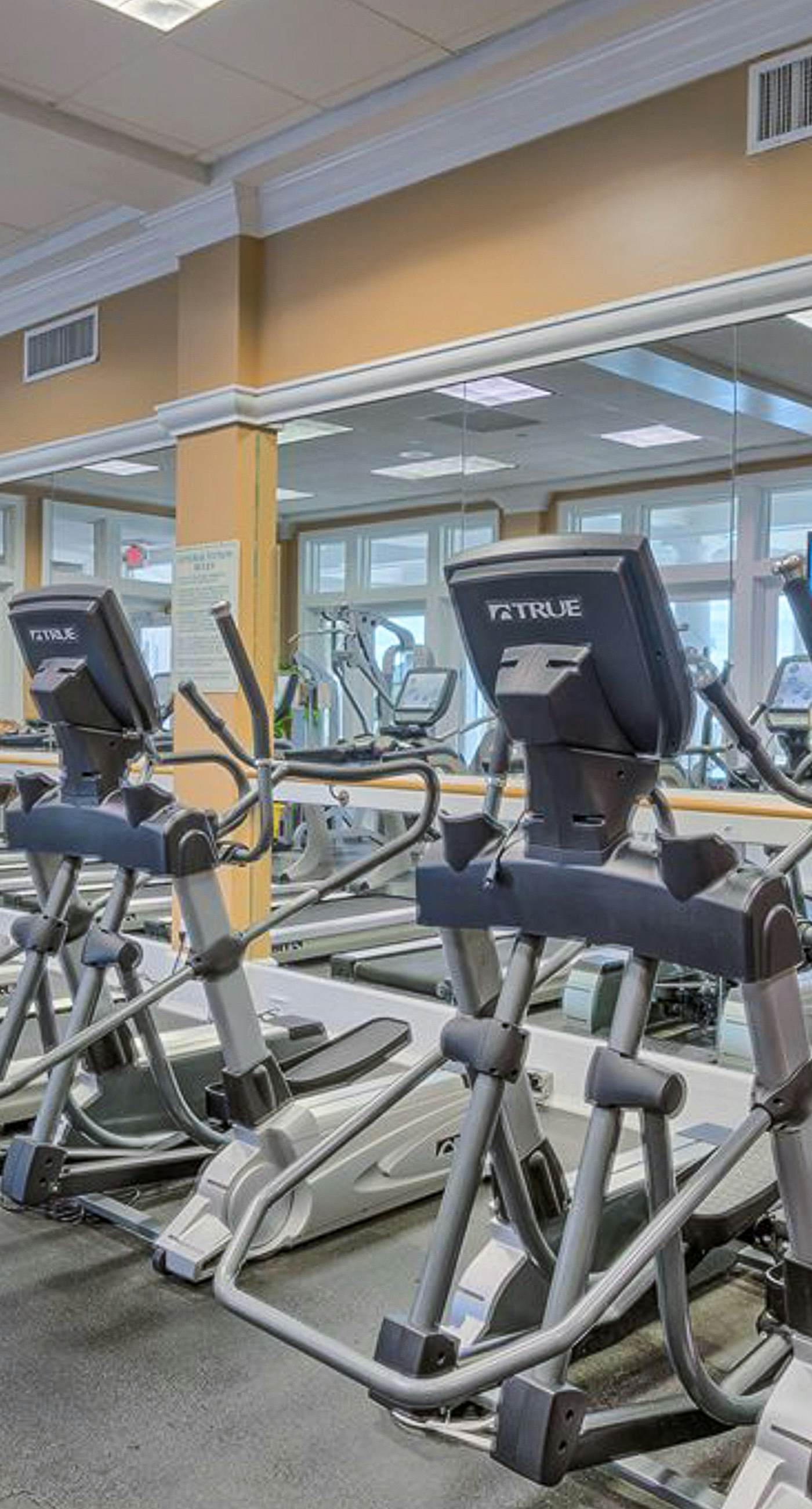 Gulf View Condo w Balcony & Resort Pool Tennis Sauna Gym