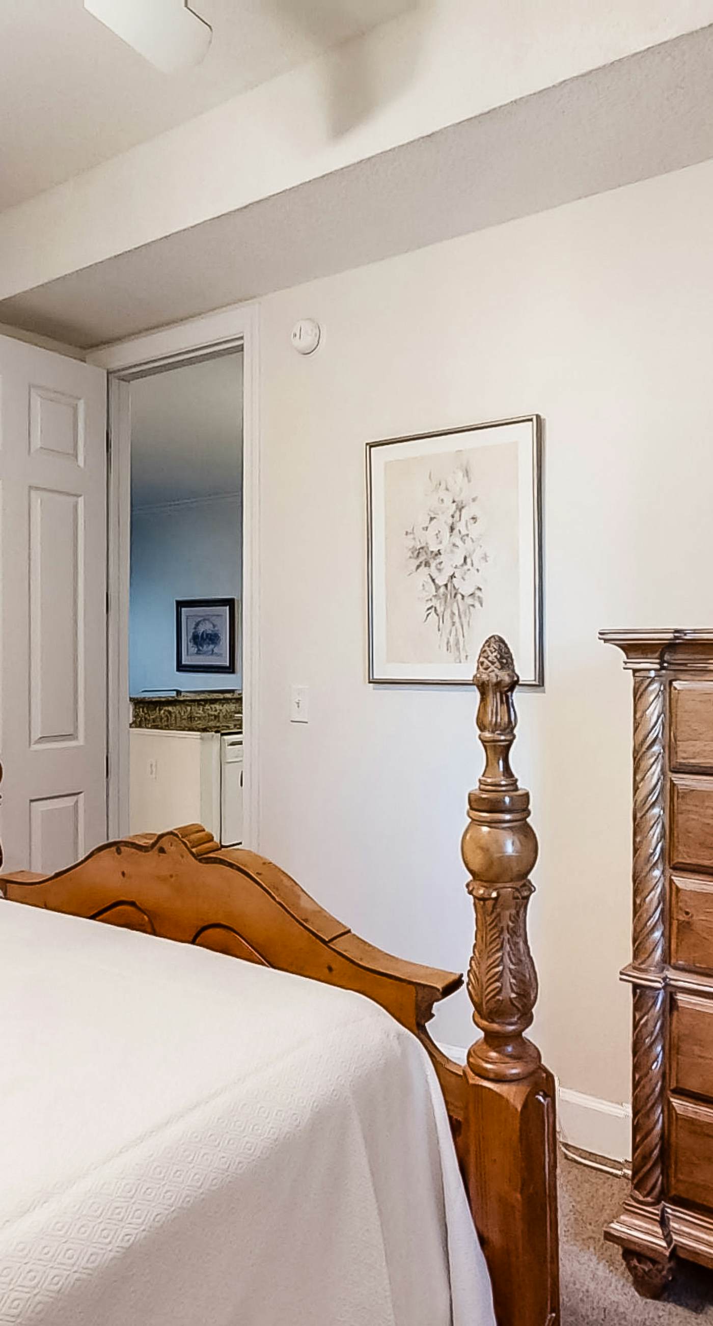 14th-floor family-friendly Gulf-front condo with balcony, hot tub, pool, & AC