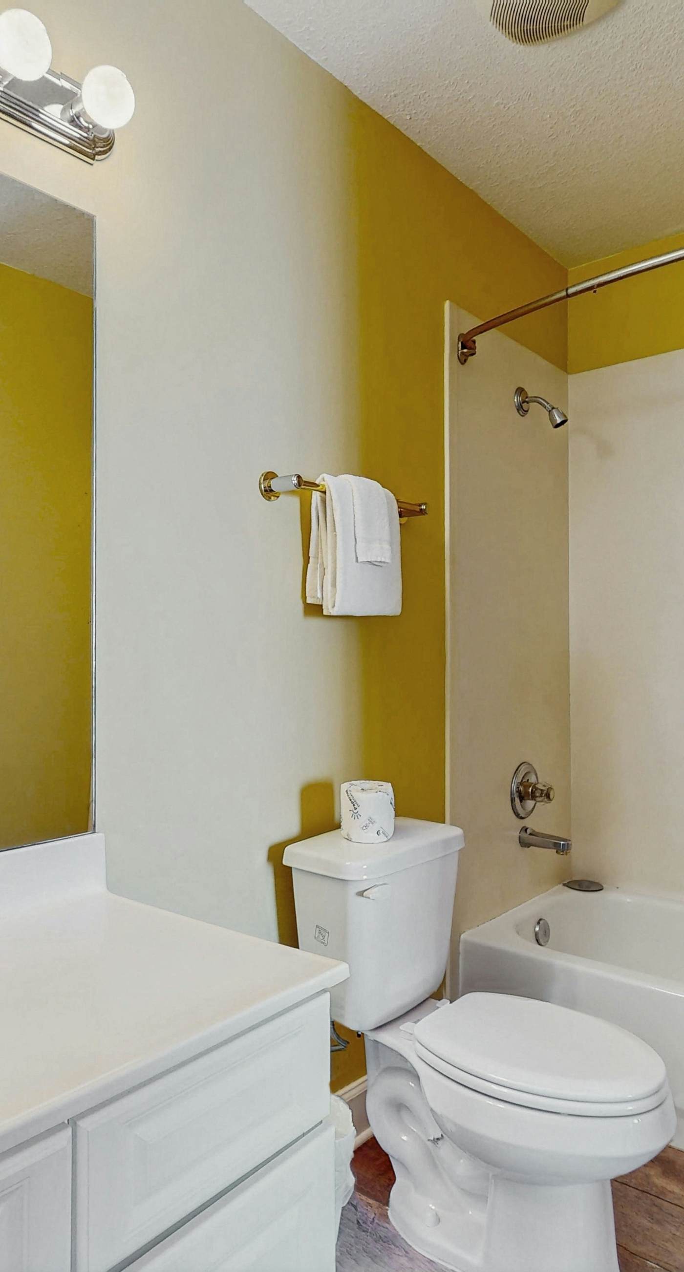 Family-friendly Gulf-front condo with private balcony, hot tub, pool, & gym