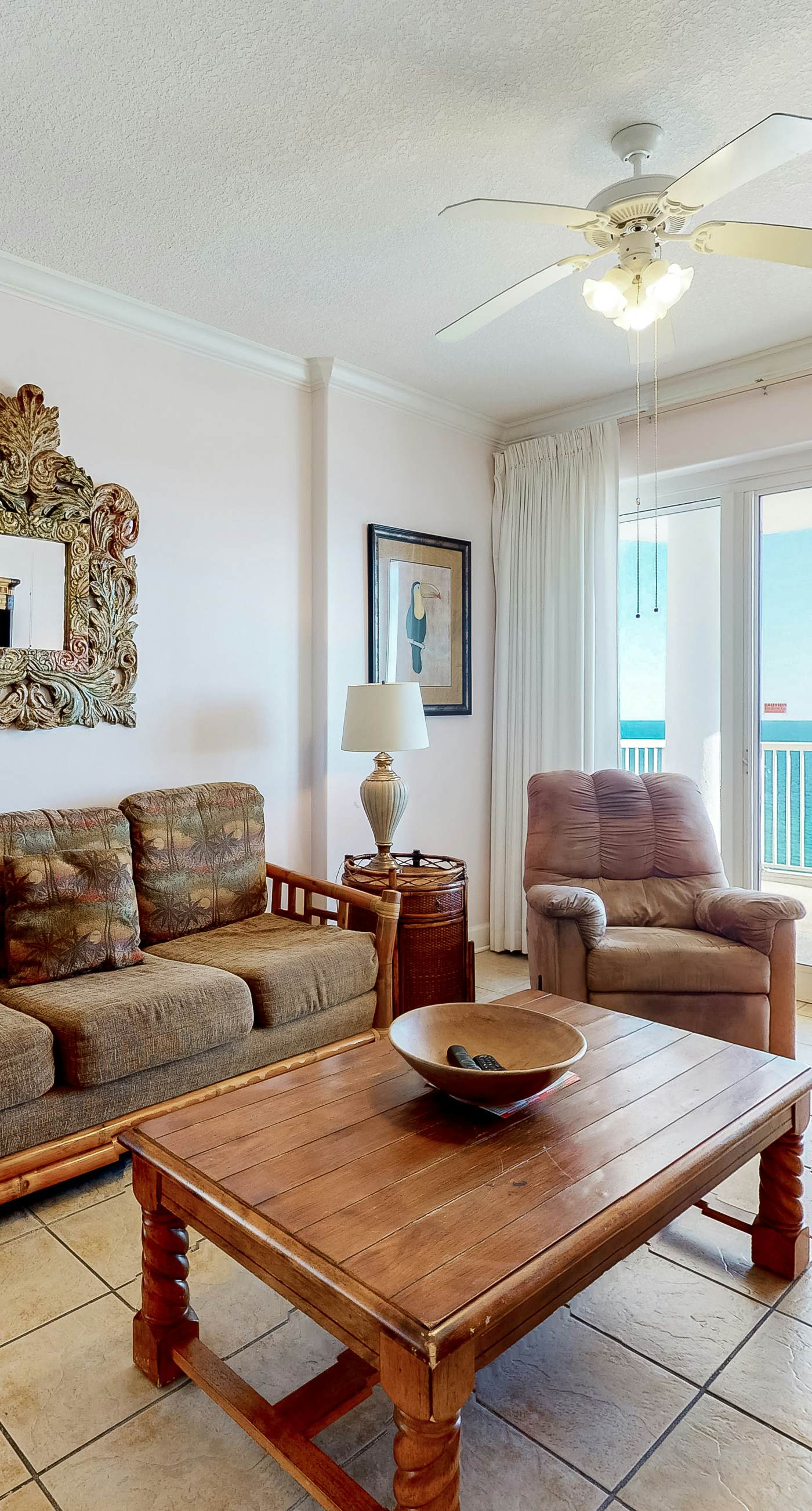 Gulf-Front, 12th-Floor Condo w Great View, Balcony, AC & Shared Pools Hot Tubs