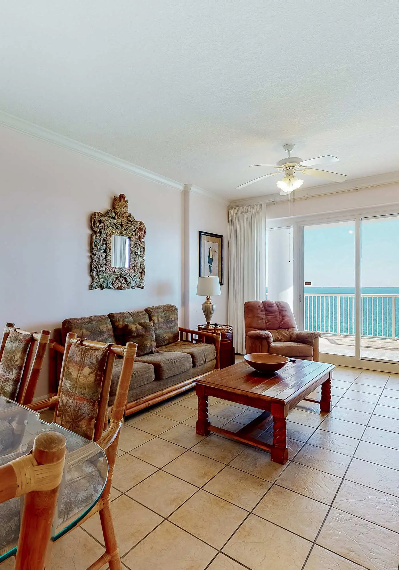 Gulf-Front, 12th-Floor Condo w Great View, Balcony, AC & Shared Pools Hot Tubs