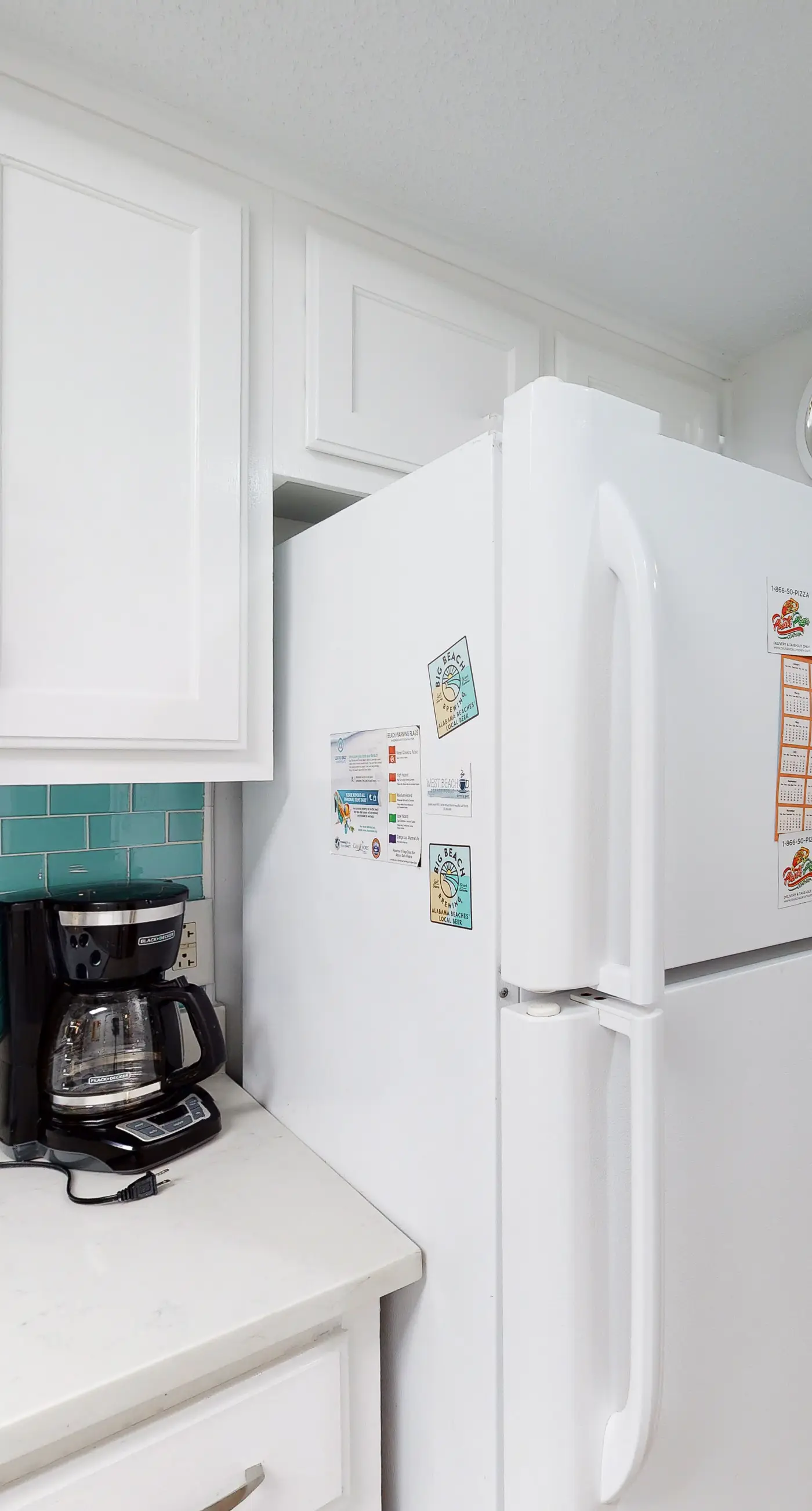 Renovated Gulf-front condo with lovely view, balcony, AC, W&D & pool