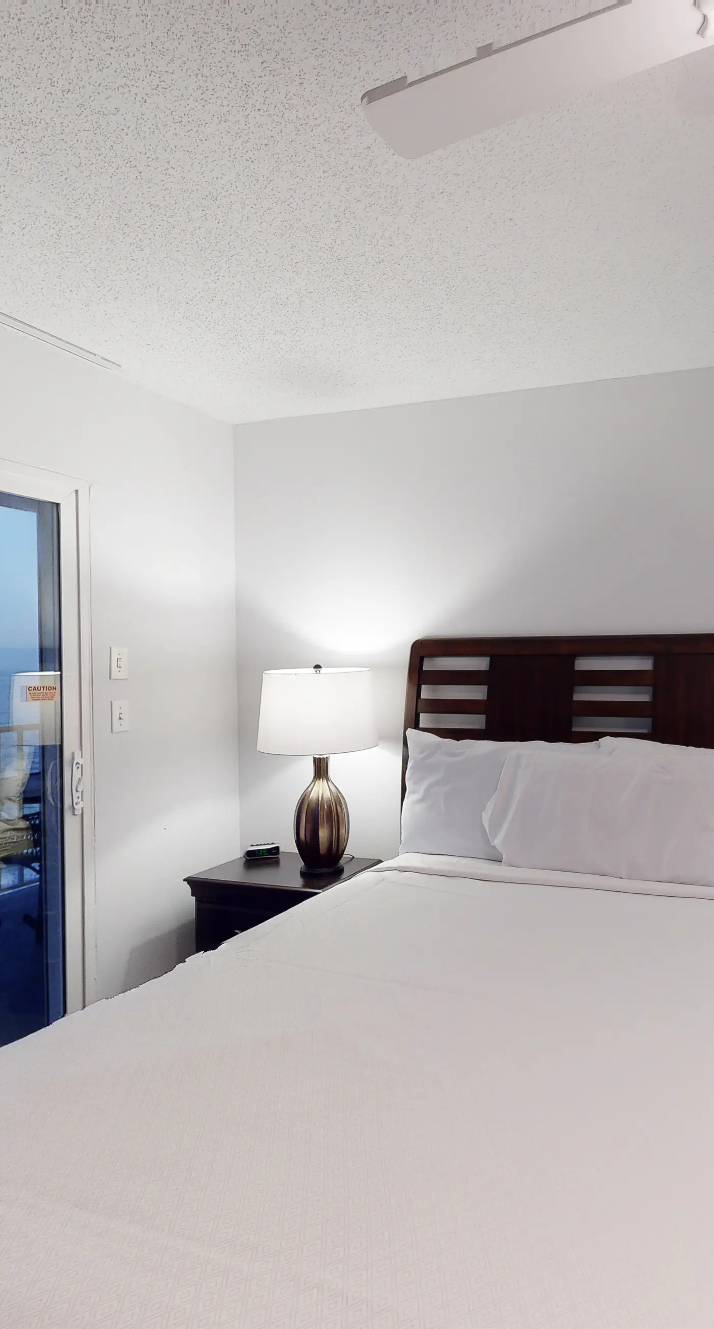 Renovated Gulf-front condo with lovely view, balcony, AC, W&D & pool