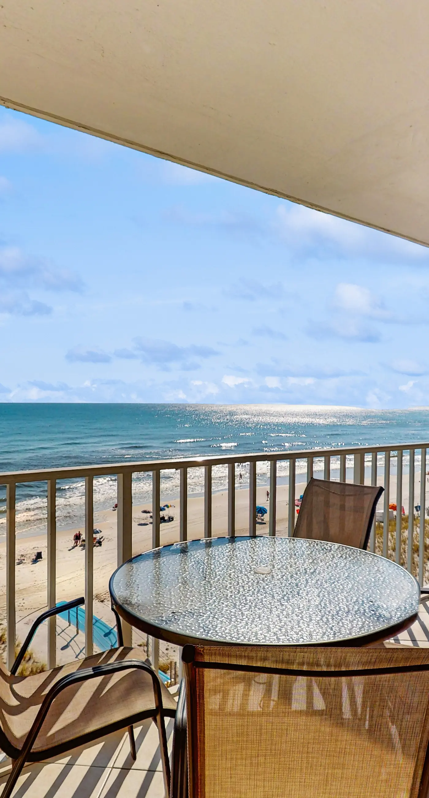 Elegant, Gulf-front condo with amazing view, pool, covered balcony, W/D & AC