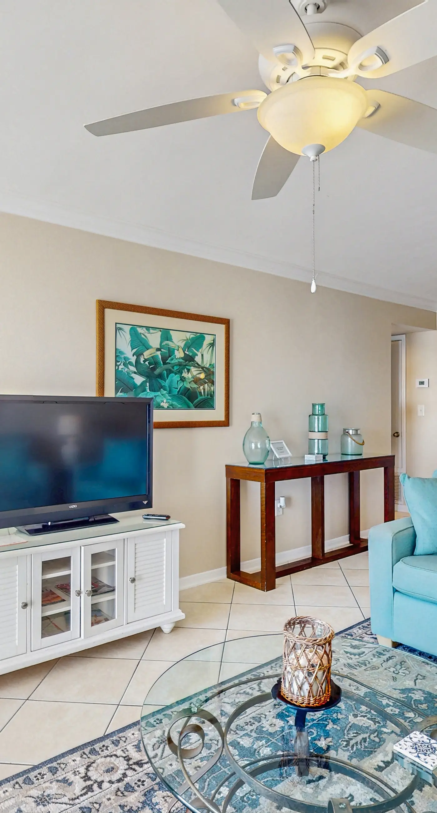 Elegant, Gulf-front condo with amazing view, pool, covered balcony, W/D & AC