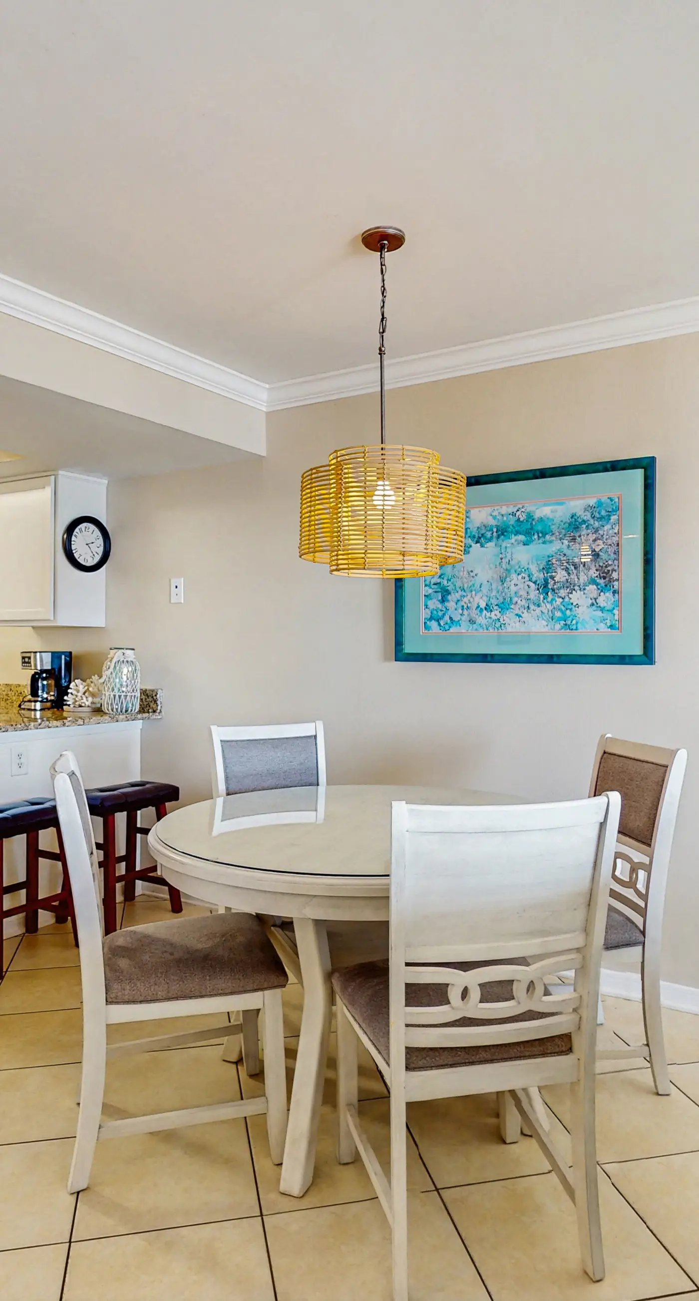 Elegant, Gulf-front condo with amazing view, pool, covered balcony, W/D & AC