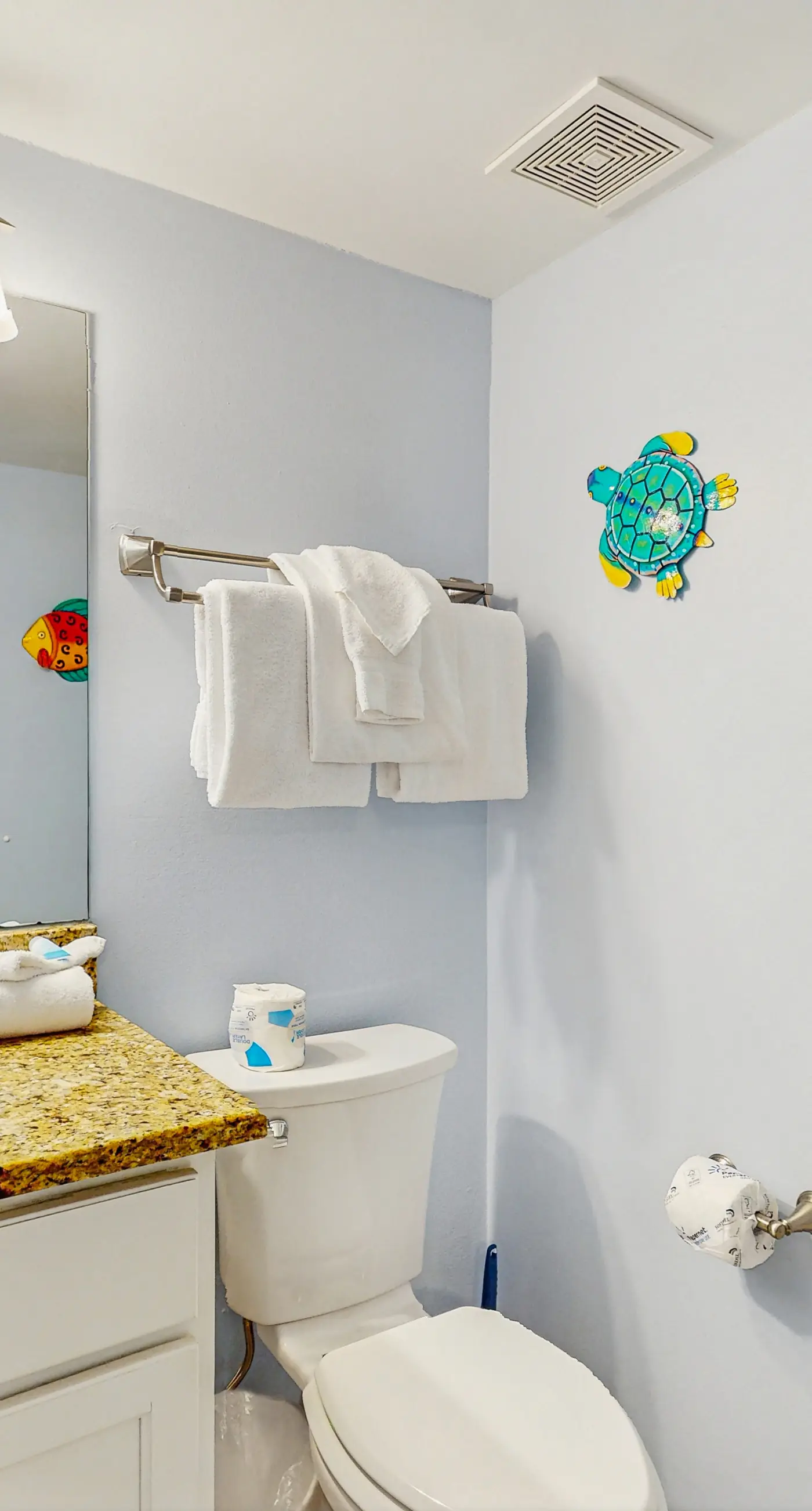 Elegant, Gulf-front condo with amazing view, pool, covered balcony, W/D & AC