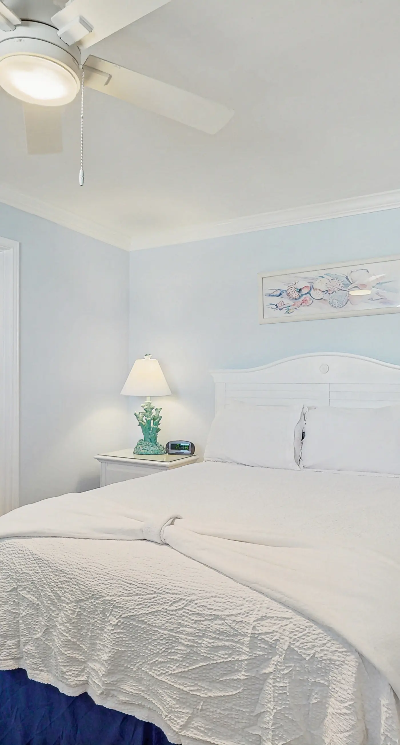 Elegant, Gulf-front condo with amazing view, pool, covered balcony, W/D & AC