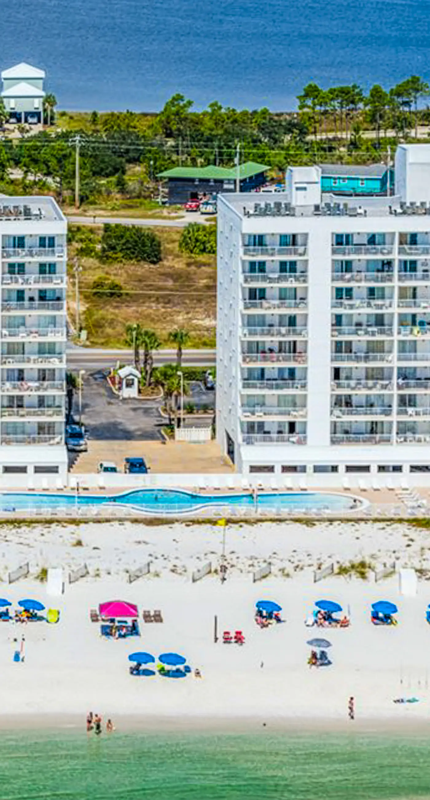 Elegant, Gulf-front condo with amazing view, pool, covered balcony, W/D & AC