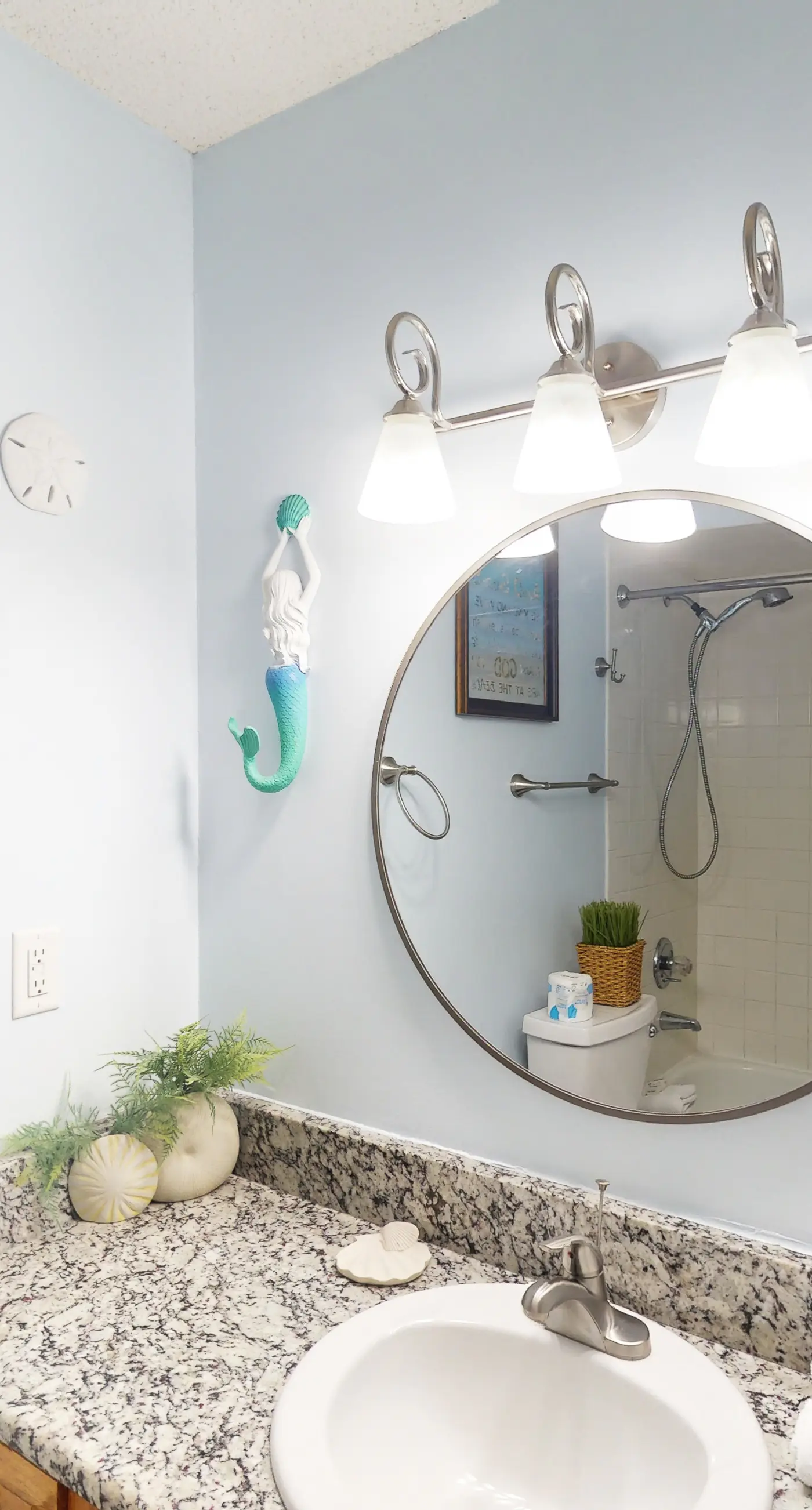 Dog-Friendly Condo with Shared Pool, Pier, and Beach Access