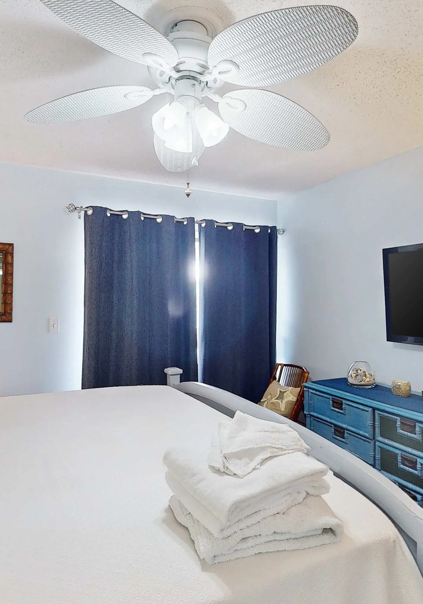 Dog-Friendly Condo with Shared Pool, Pier, and Beach Access
