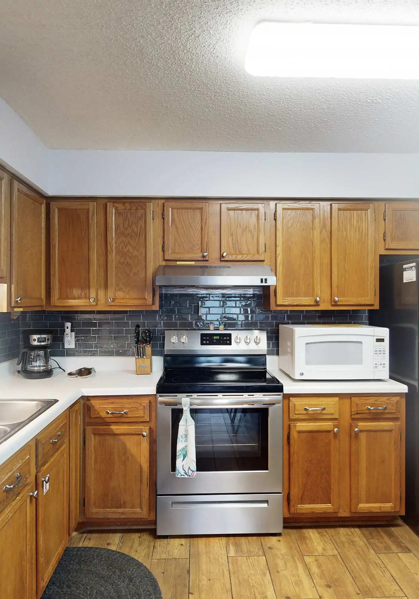 Dog-Friendly Condo with Shared Pool, Pier, and Beach Access