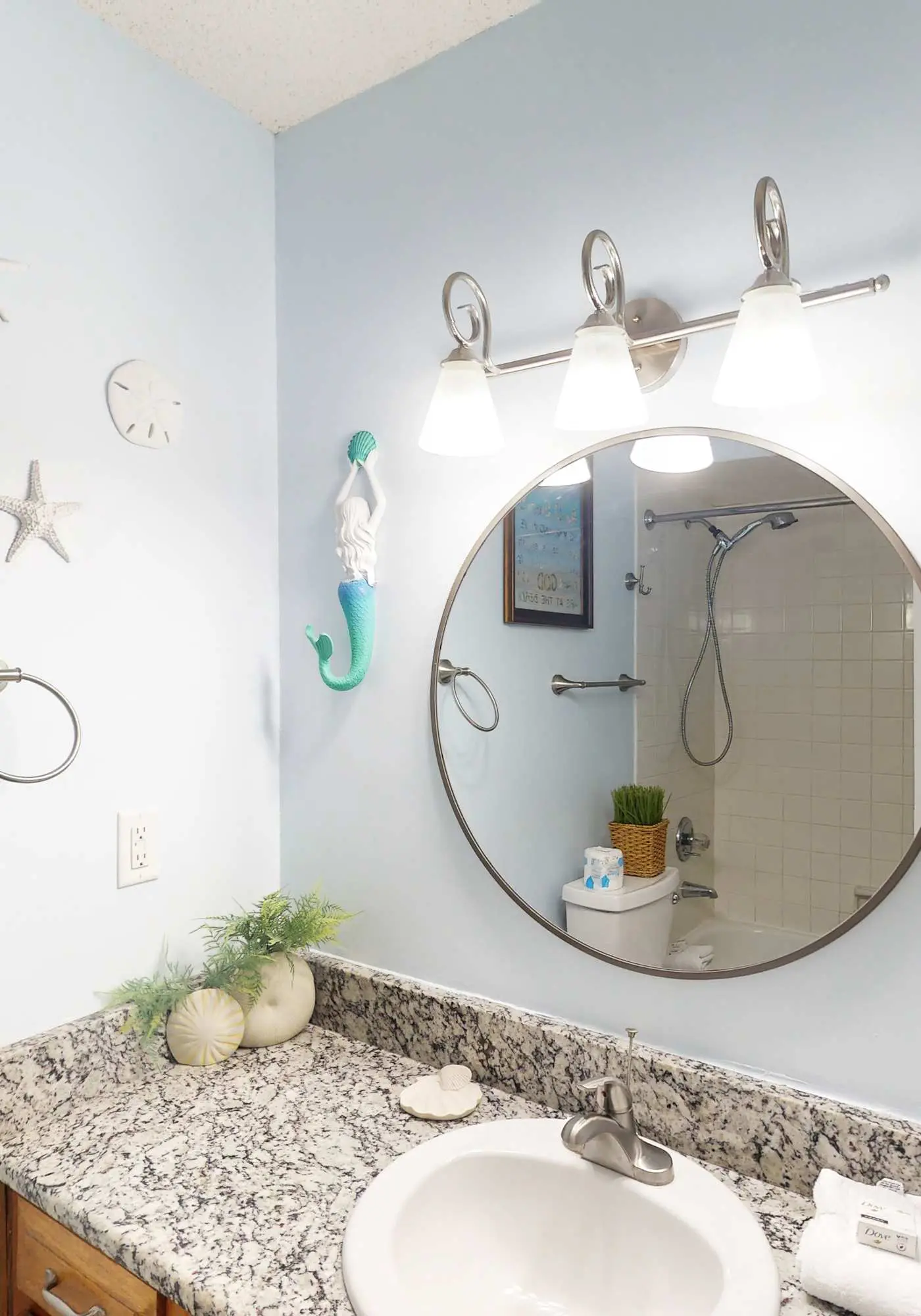 Dog-Friendly Condo with Shared Pool, Pier, and Beach Access