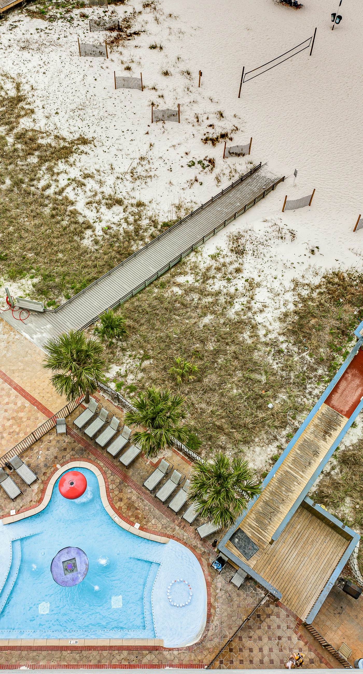 Well-Appointed Condo in Beachfront Luxury Resort with Shared Pool, Sauna, Balcony