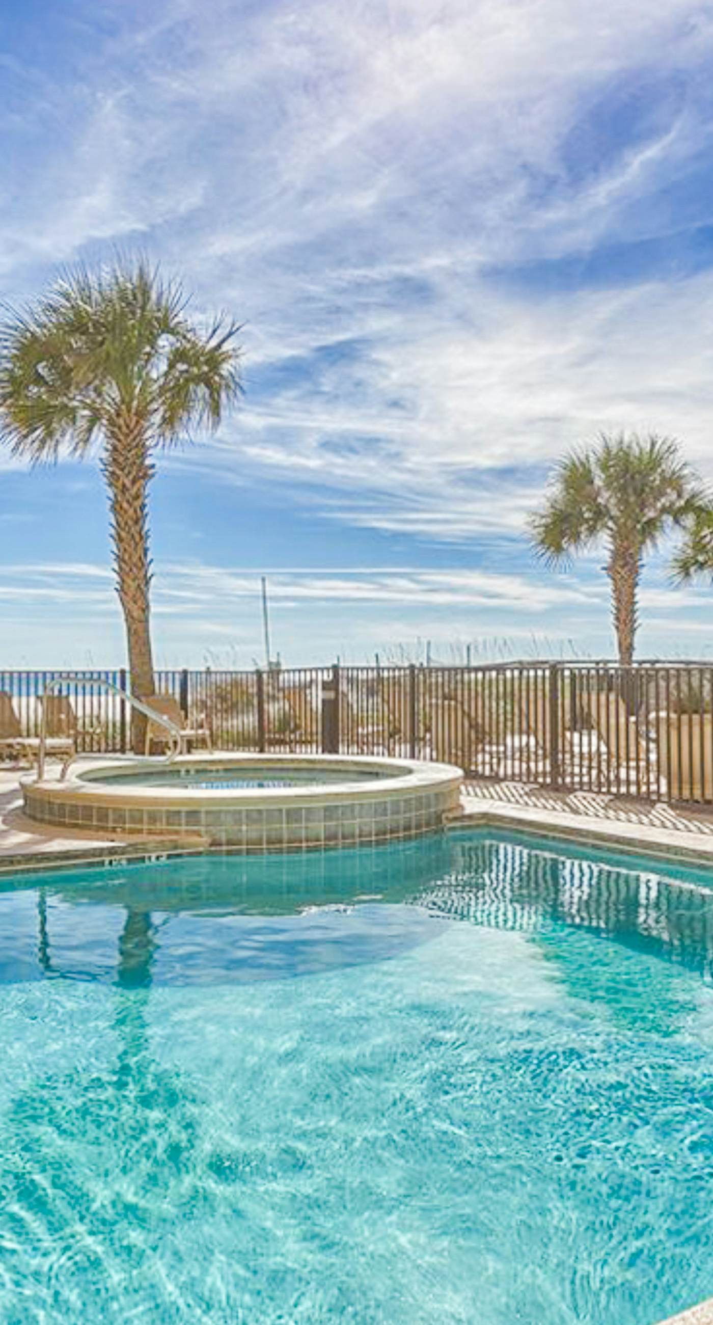 Well-Appointed Condo in Beachfront Luxury Resort with Shared Pool, Sauna, Balcony