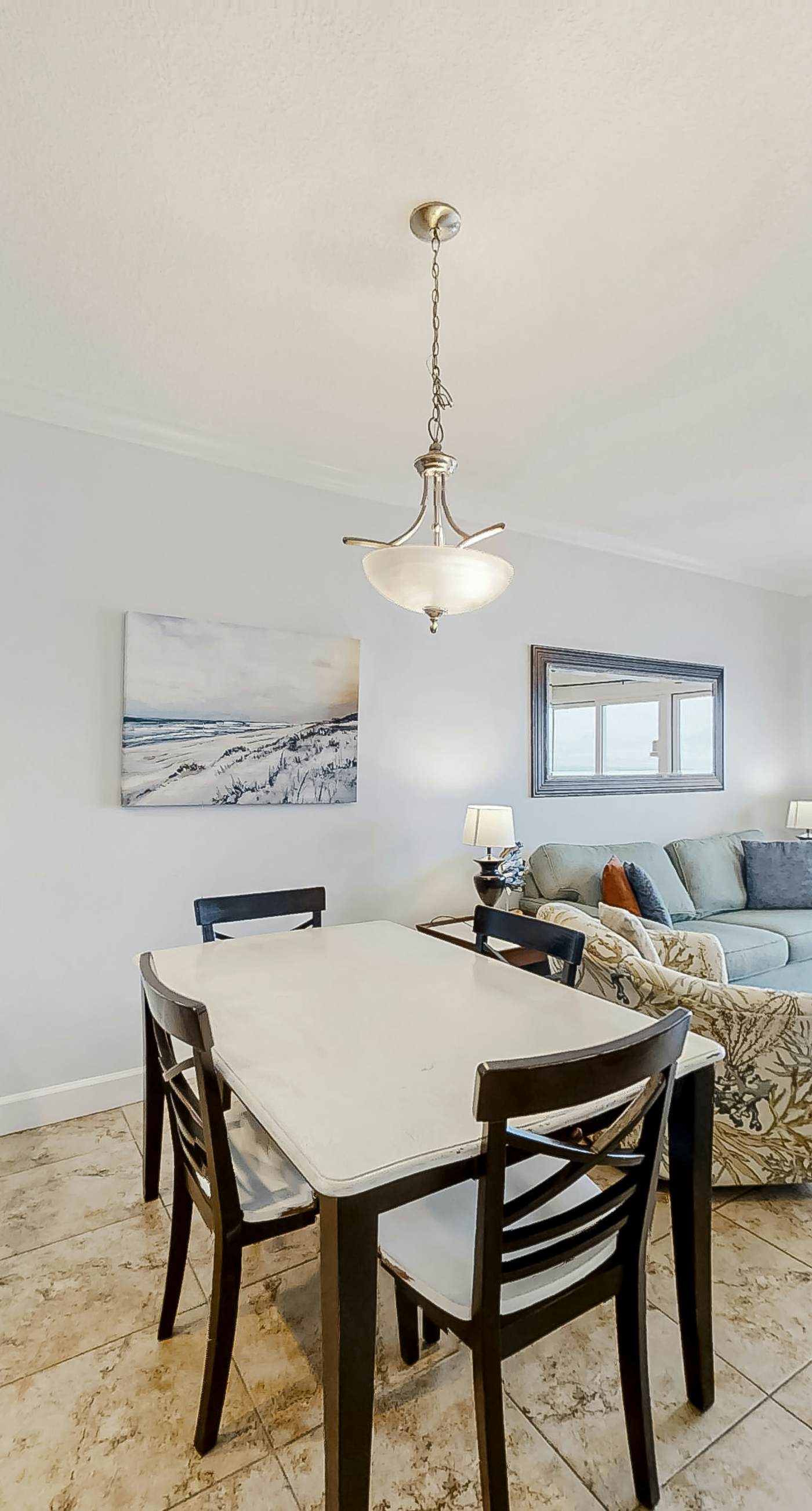 Well-Appointed Condo in Beachfront Luxury Resort with Shared Pool, Sauna, Balcony