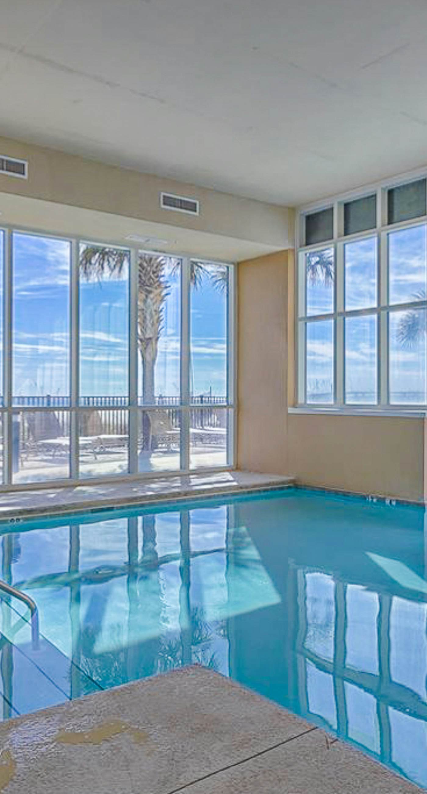 Well-Appointed Condo in Beachfront Luxury Resort with Shared Pool, Sauna, Balcony